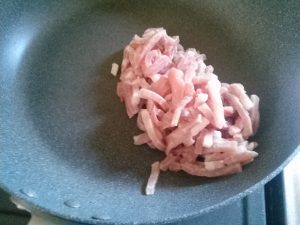 産直豚肉と九州産たけのこのチンジャオロース用（冷凍）作ってみたよ　コープデリ　食材宅配体験談