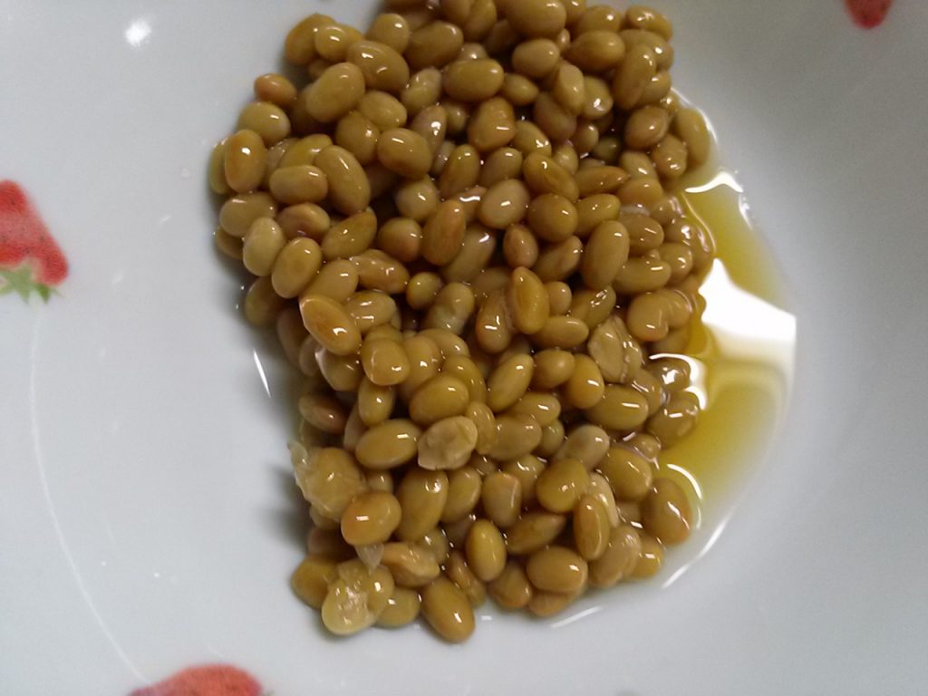食材宅配コープで購入した有機栽培極小粒納豆をお試ししてみたよ　中身の画像