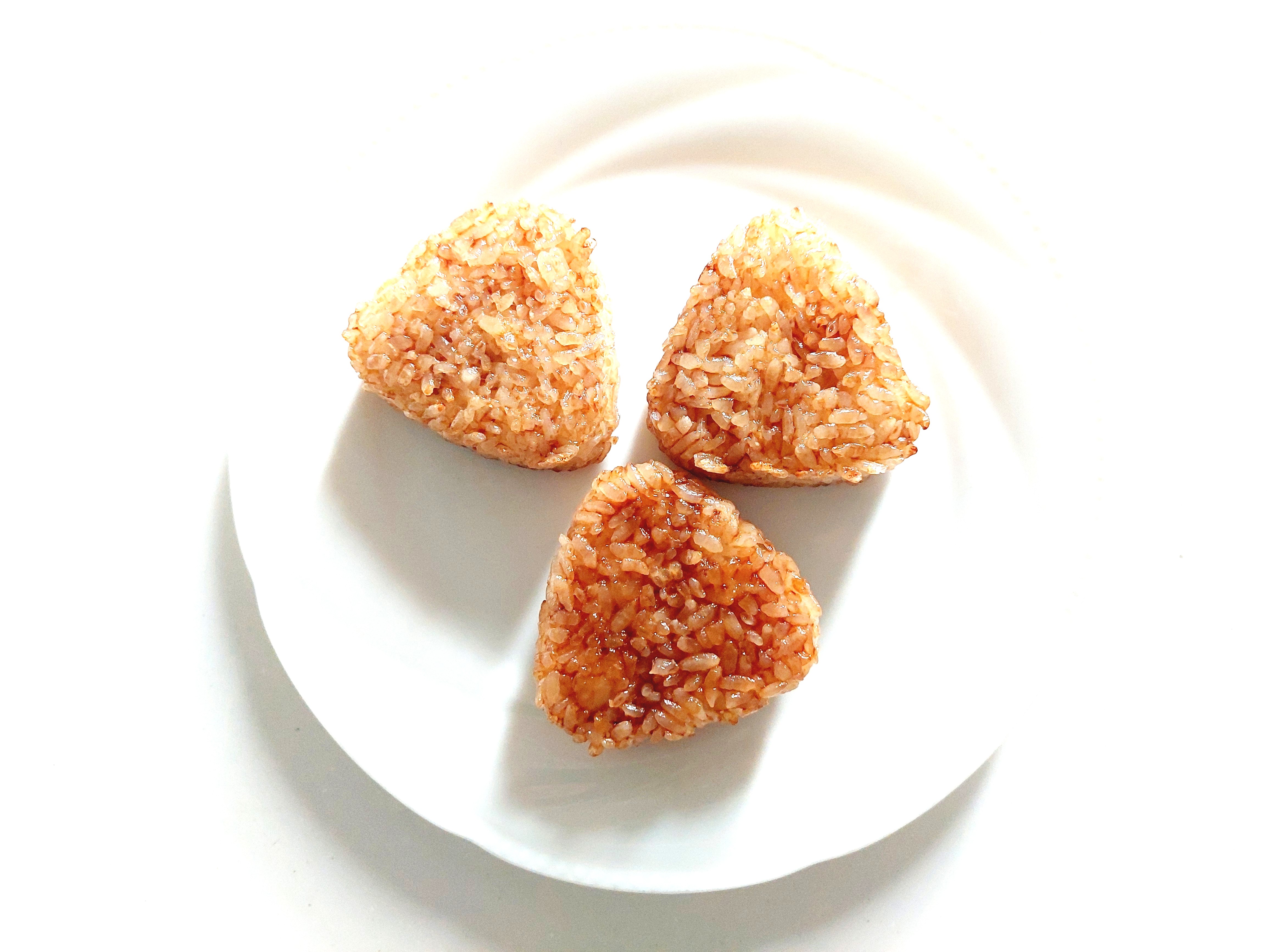 コープ「焼おにぎり（塩分２５％カット）」完成画像