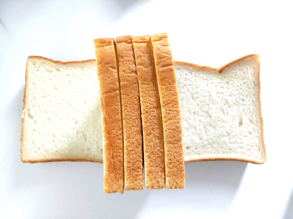 コープ「熟仕込食パン6枚切」中身の画像
