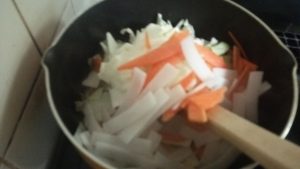 【コープデリ簡単料理キット】豚肉とたっぷり野菜のクッパスープをお試し