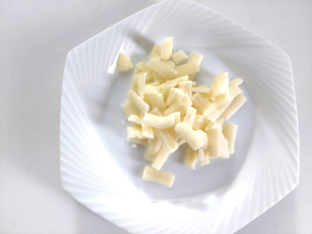 よつ葉シュレッドチーズ　中身の画像