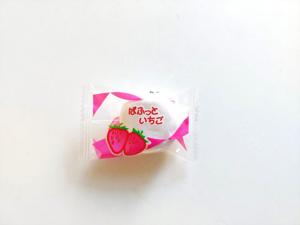 コープ「洋菓子バラエティーパック」いちごマシュマロ