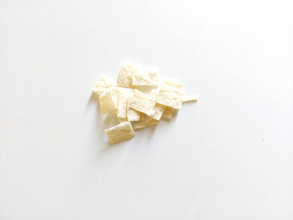 コープ「もぐもぐおやつ焼きかま（たんぱく質）」中身