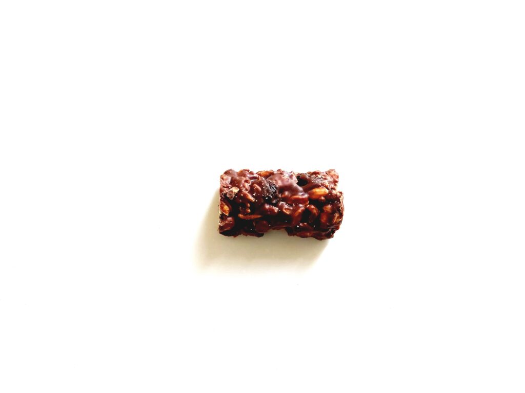 コープ「フルーツグラノーラチョコレート」中身の画像