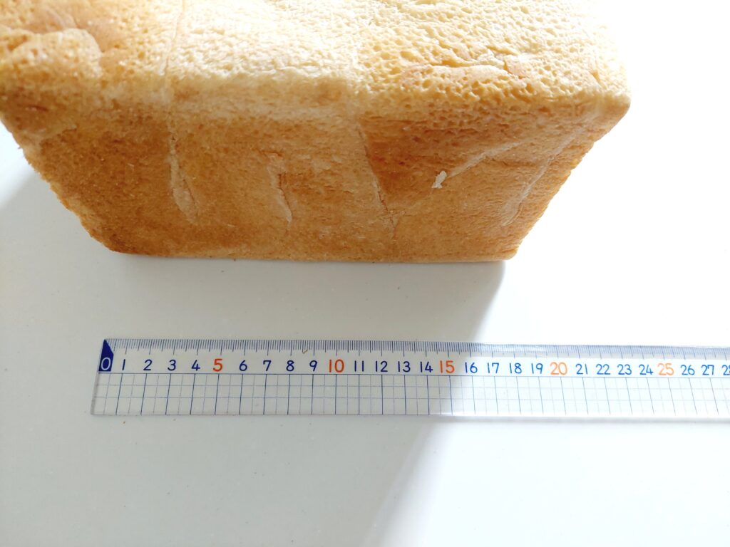 コープ「熟仕込食パンノースライス」長さ