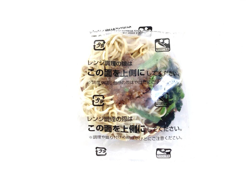 コープ「コクと旨みのジャージャー麺」凍ったままの具面