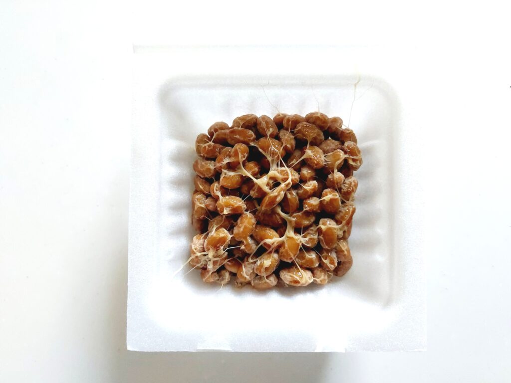 コープ「有機栽培大豆小粒納豆」納豆中身