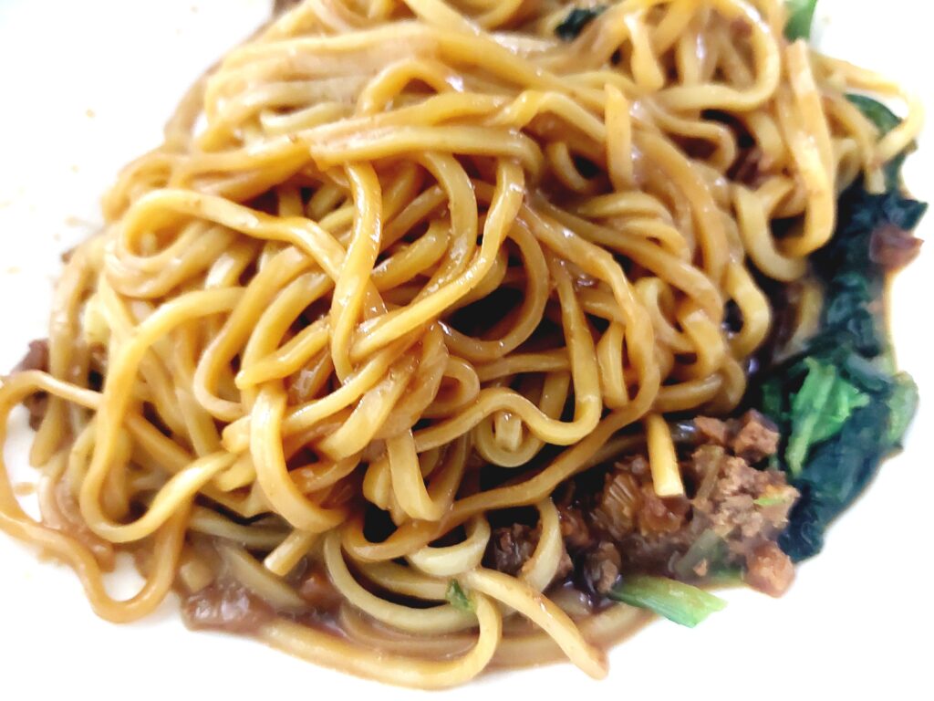 コープ「コクと旨みのジャージャー麺」全体を混ぜてみた