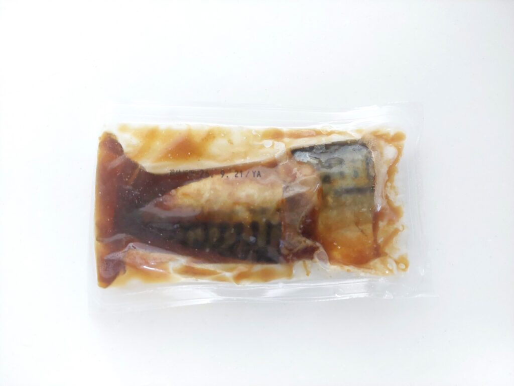コープ「骨取りさばの煮付け（しょうゆ）」1パック裏