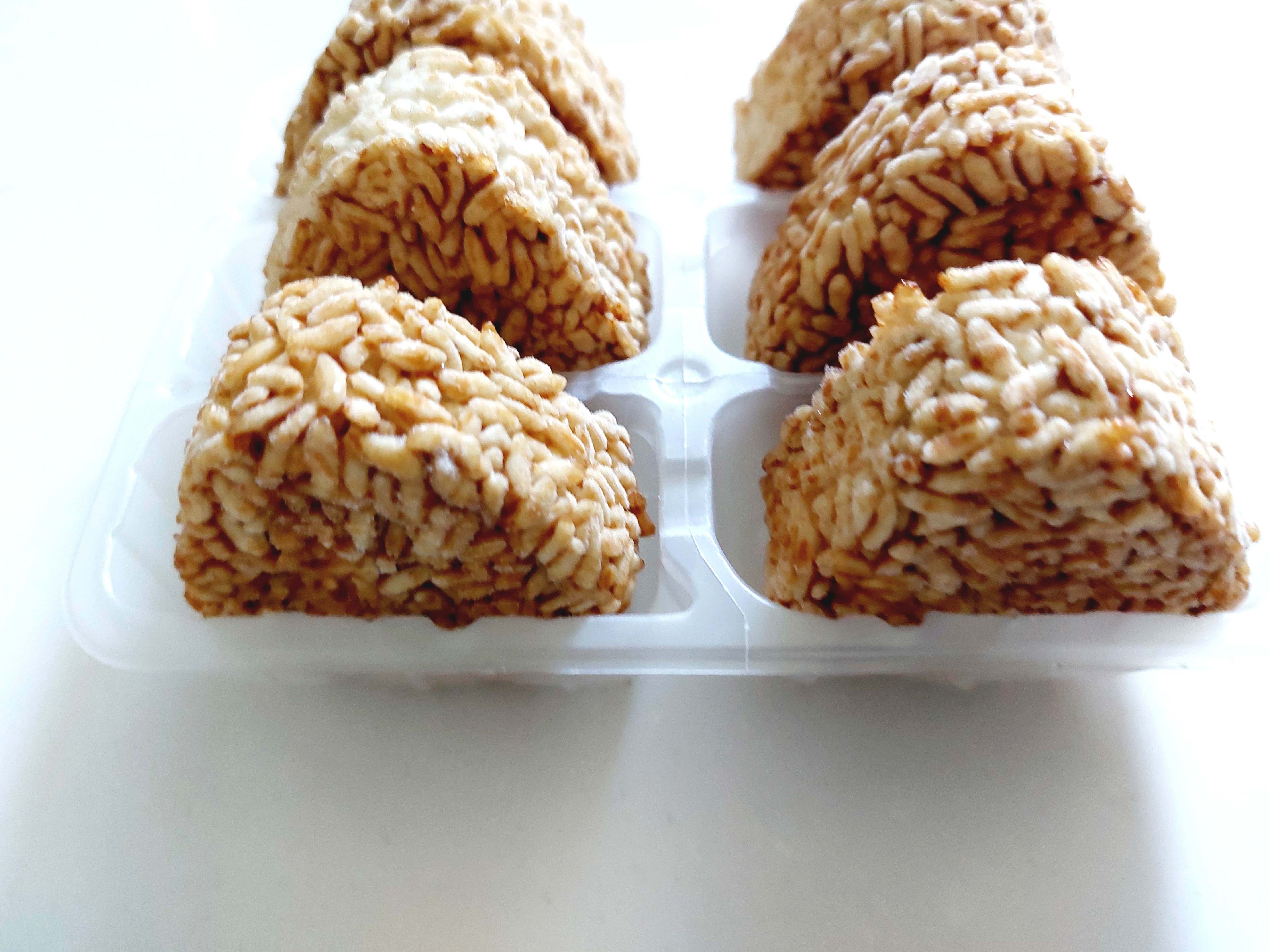 コープ「焼おにぎり（塩分２５％カット）」凍ったままアップ