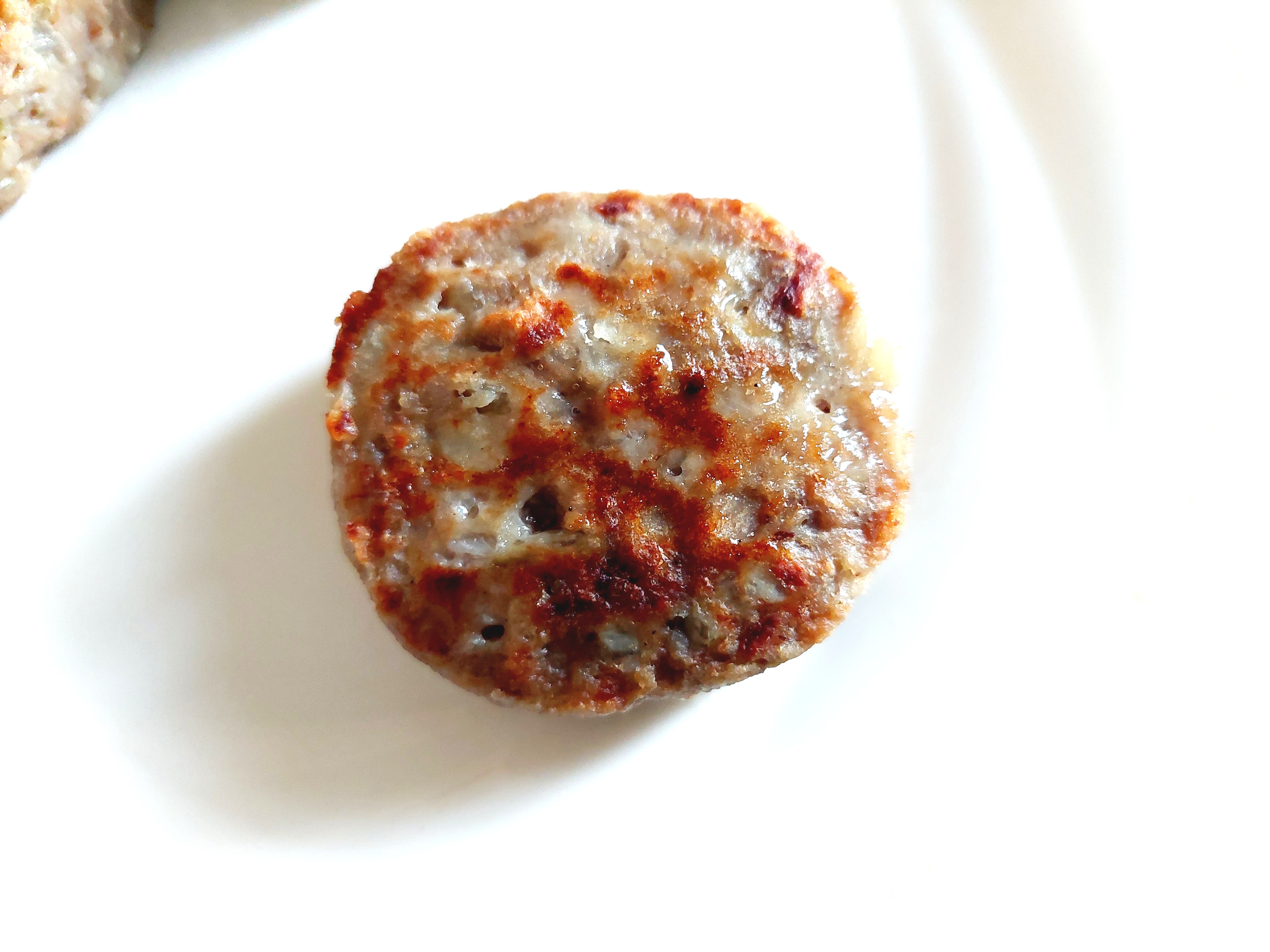 コープ「レンジでふっくらミニハンバーグ」完成1個