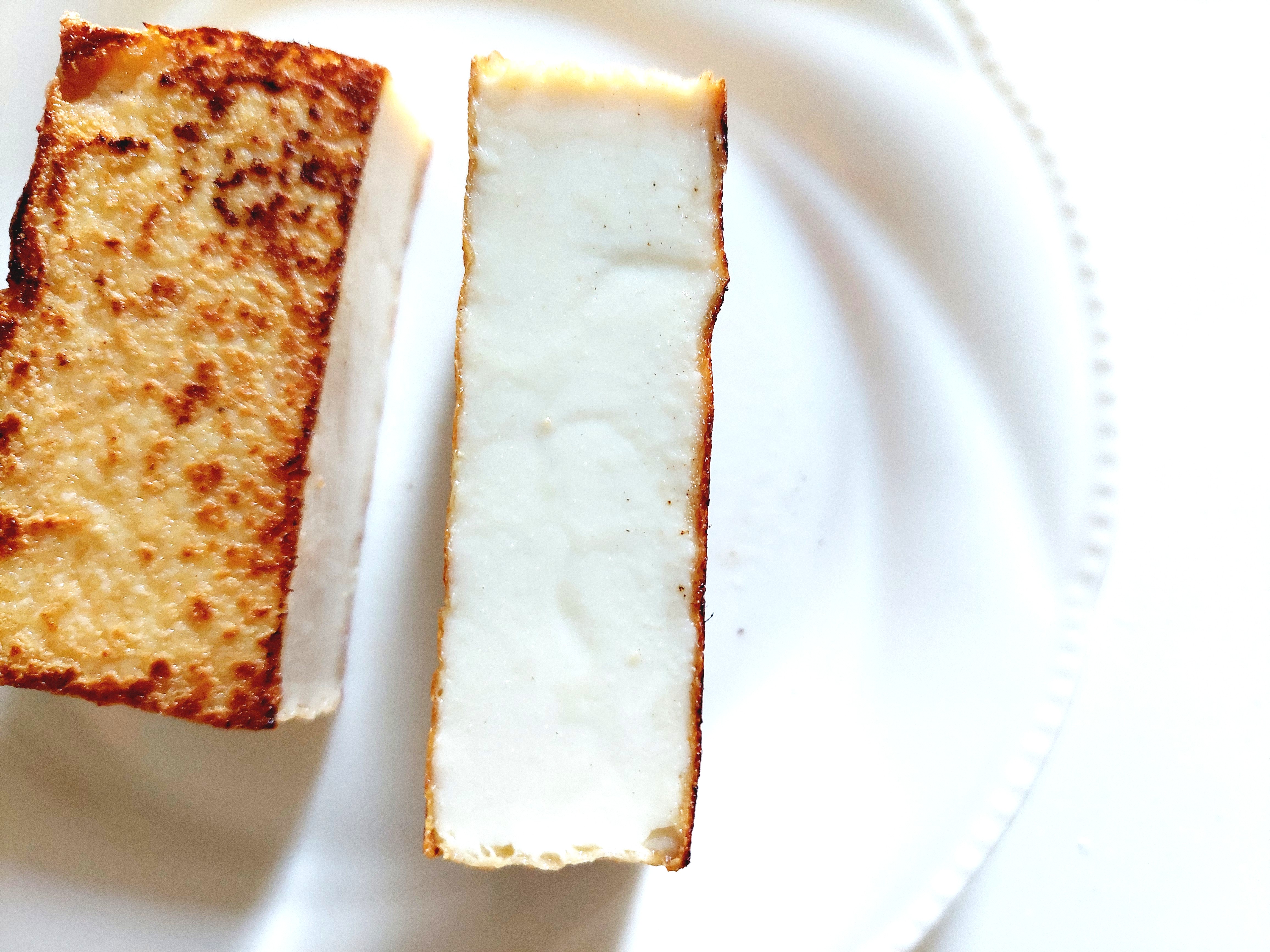 コープ「絹あげ」焼いたのを半分に切ってみた