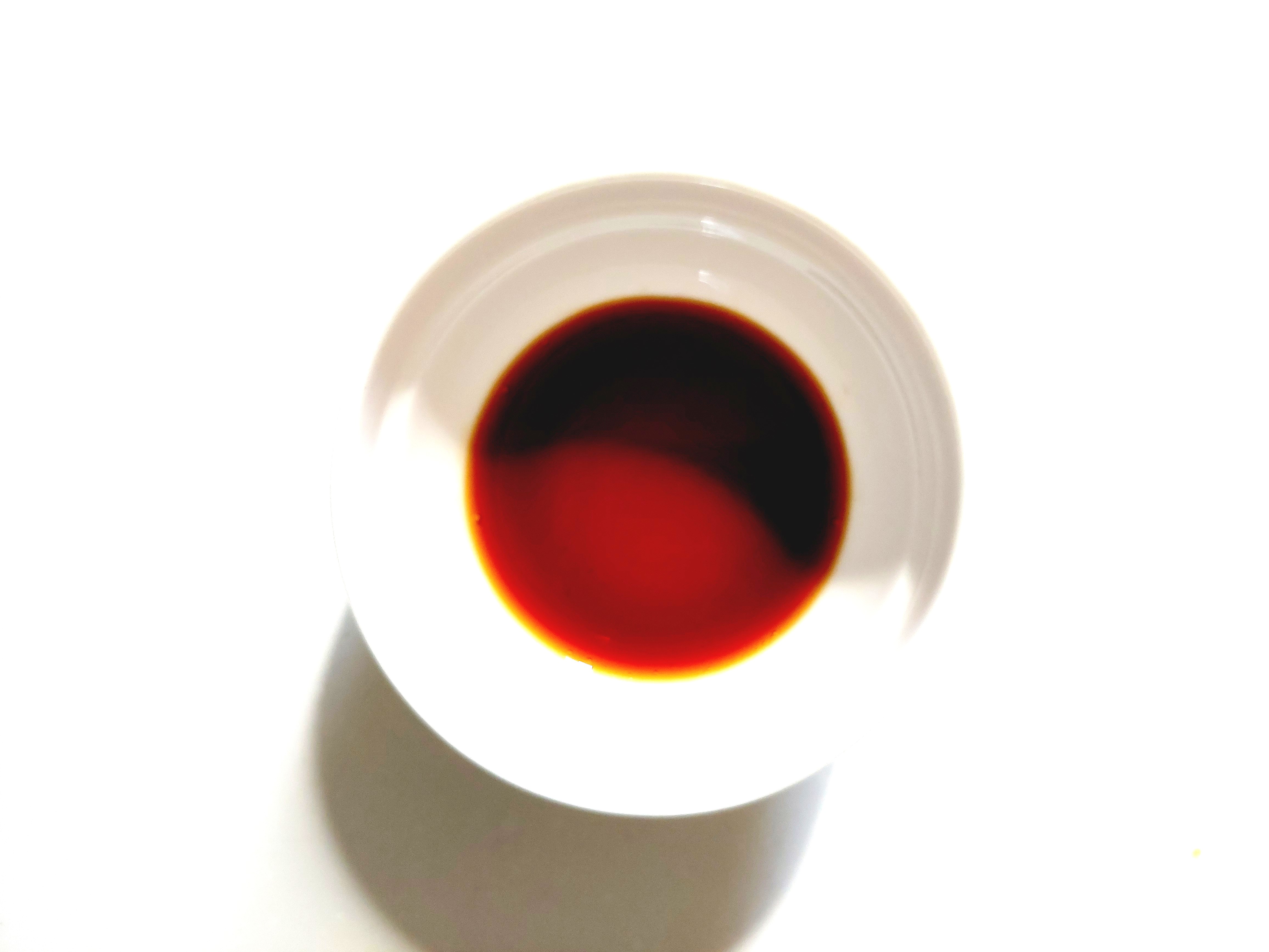 コープ「コクと旨みの極み生しょうゆ≪密封ボトル≫」中身を出してみた