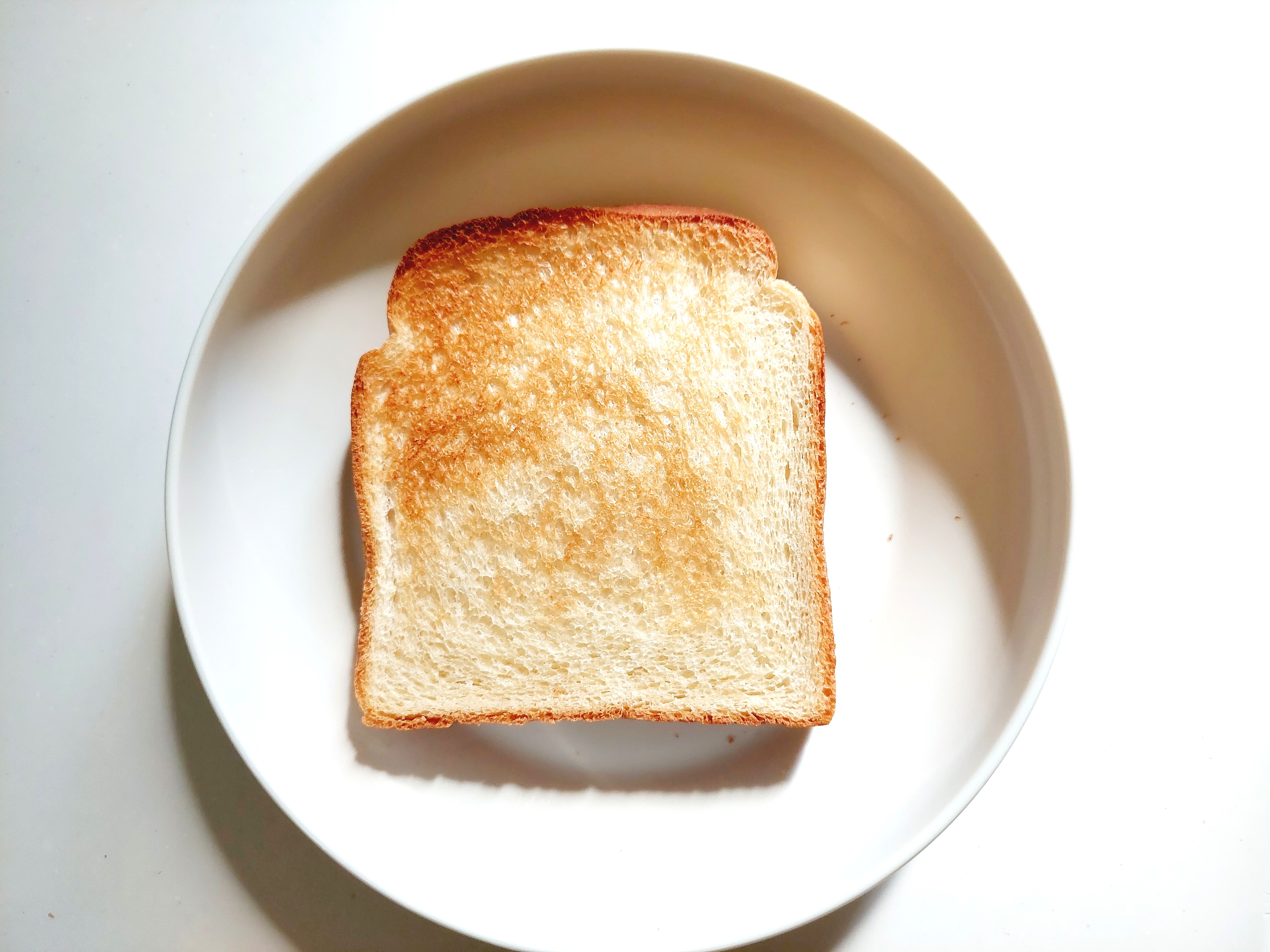 コープ「素材を味わう食パン」焼いてみた