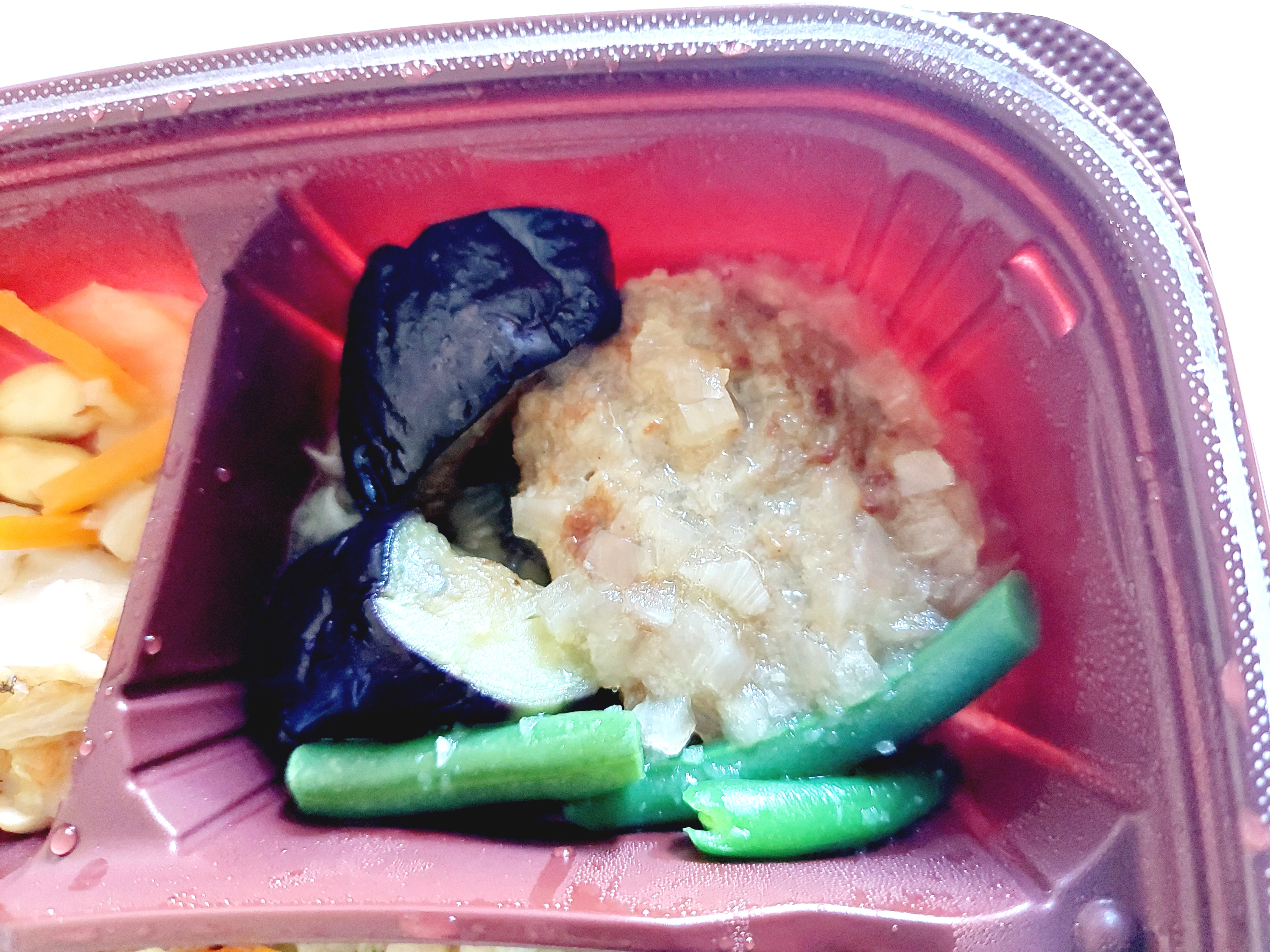 コープ冷凍弁当「さばめし＆和風ハンバーグセット」和風ハンバーグ