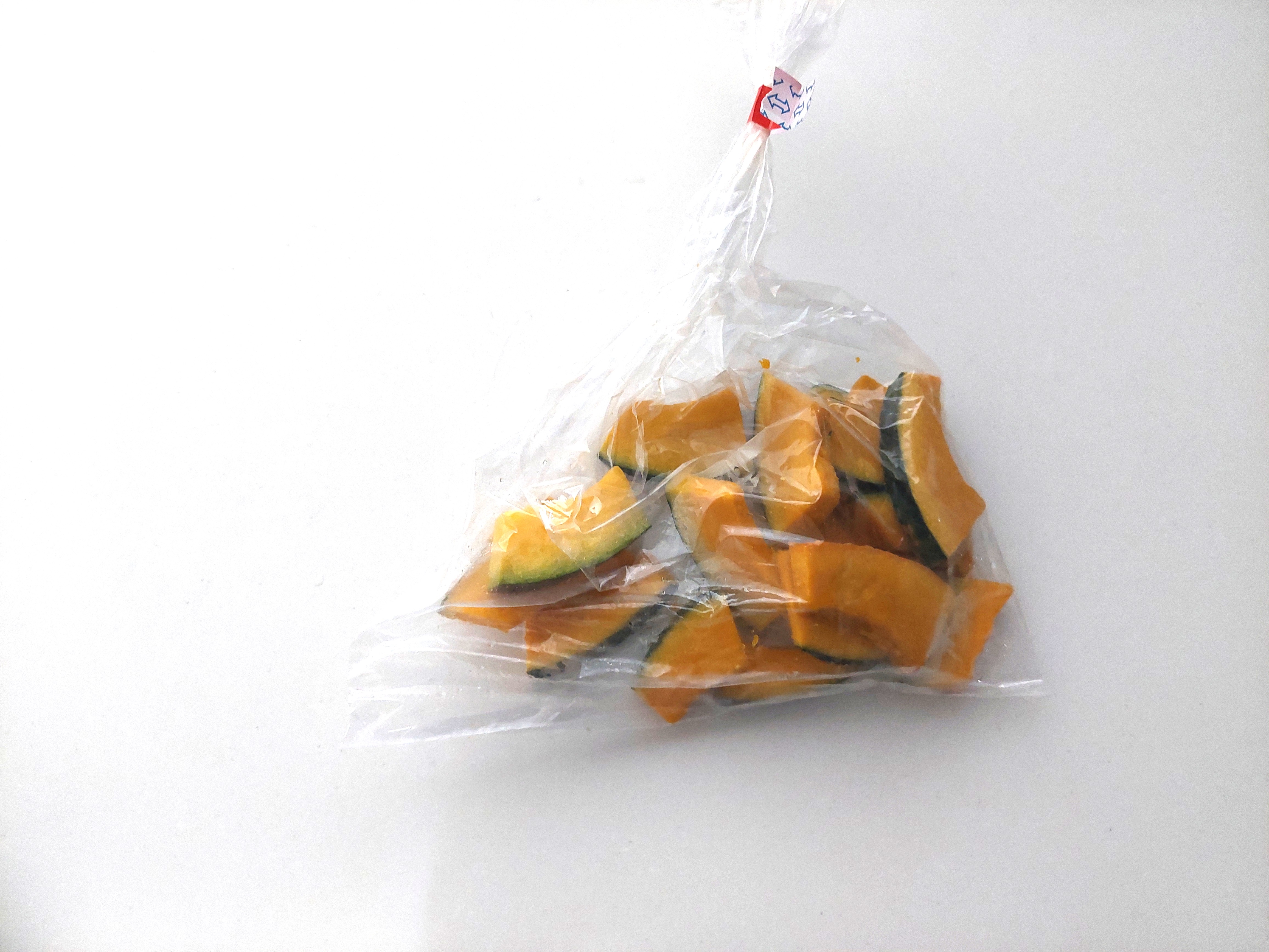 パルシステム「産直手羽元と5種野菜のスープカレーセット」かぼちゃ