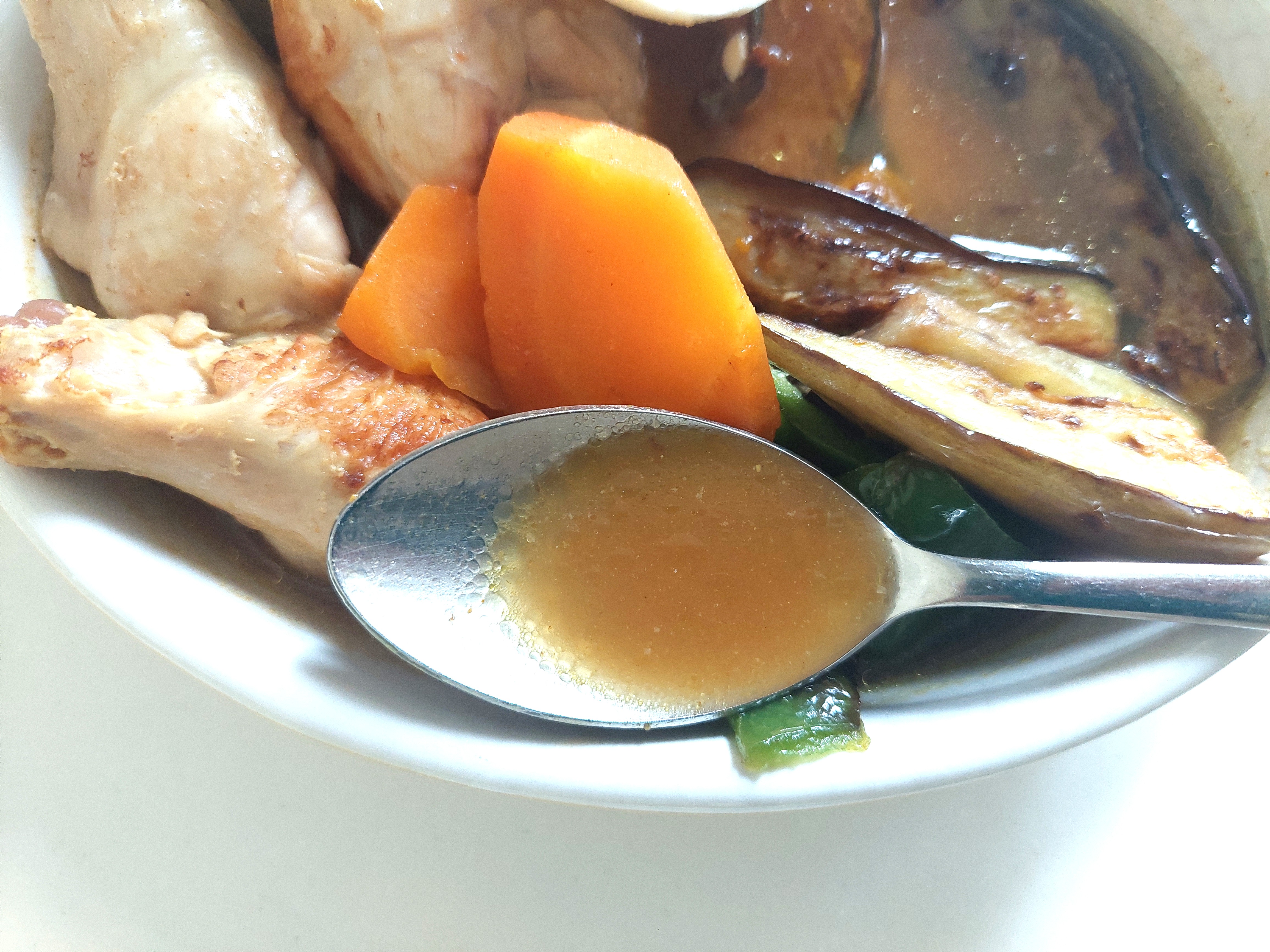 パルシステム「産直手羽元と5種野菜のスープカレーセット」スープアップ
