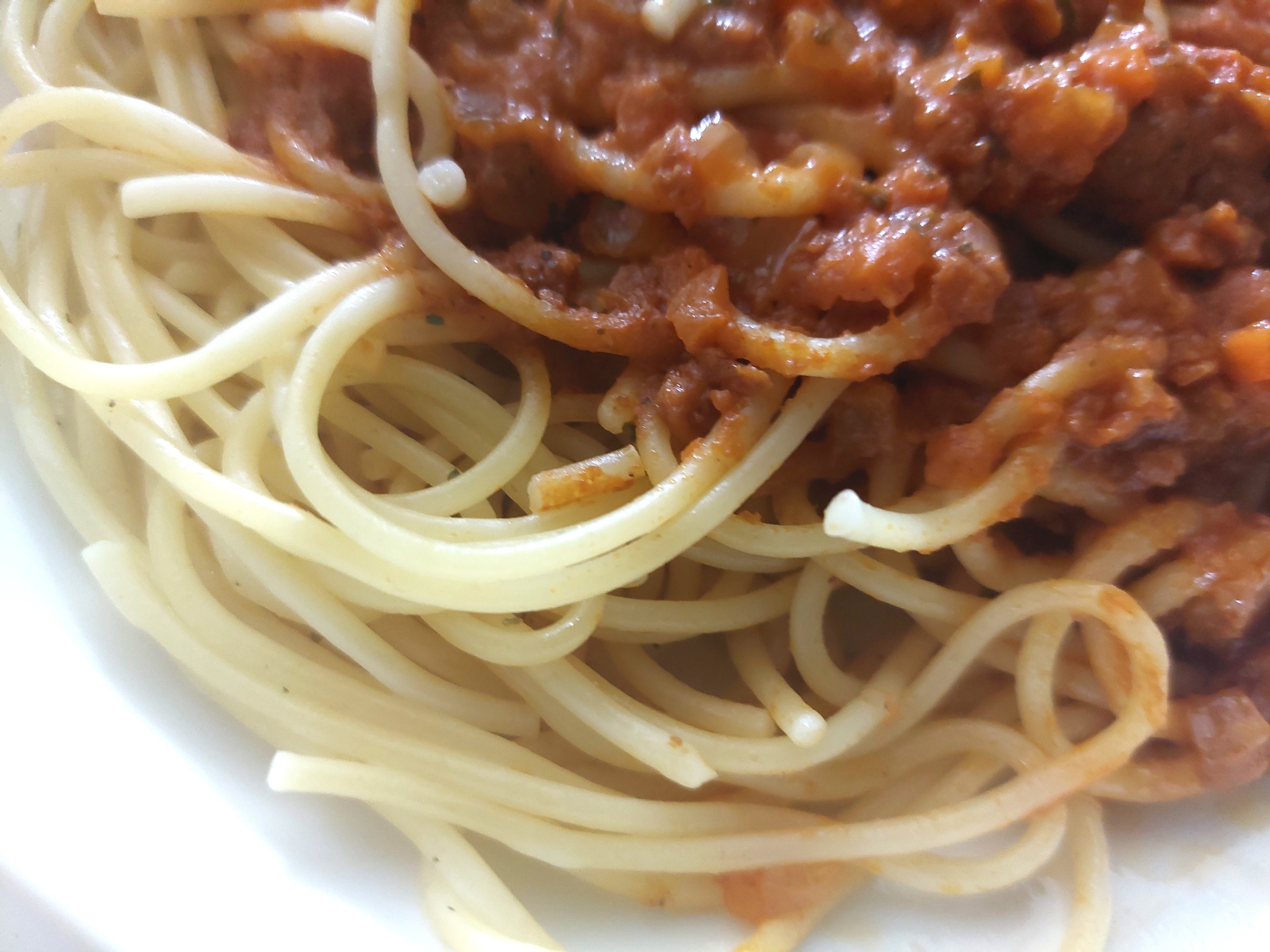 パルシステム「産直豚肉のミートソーススパゲッティ」麺アップ