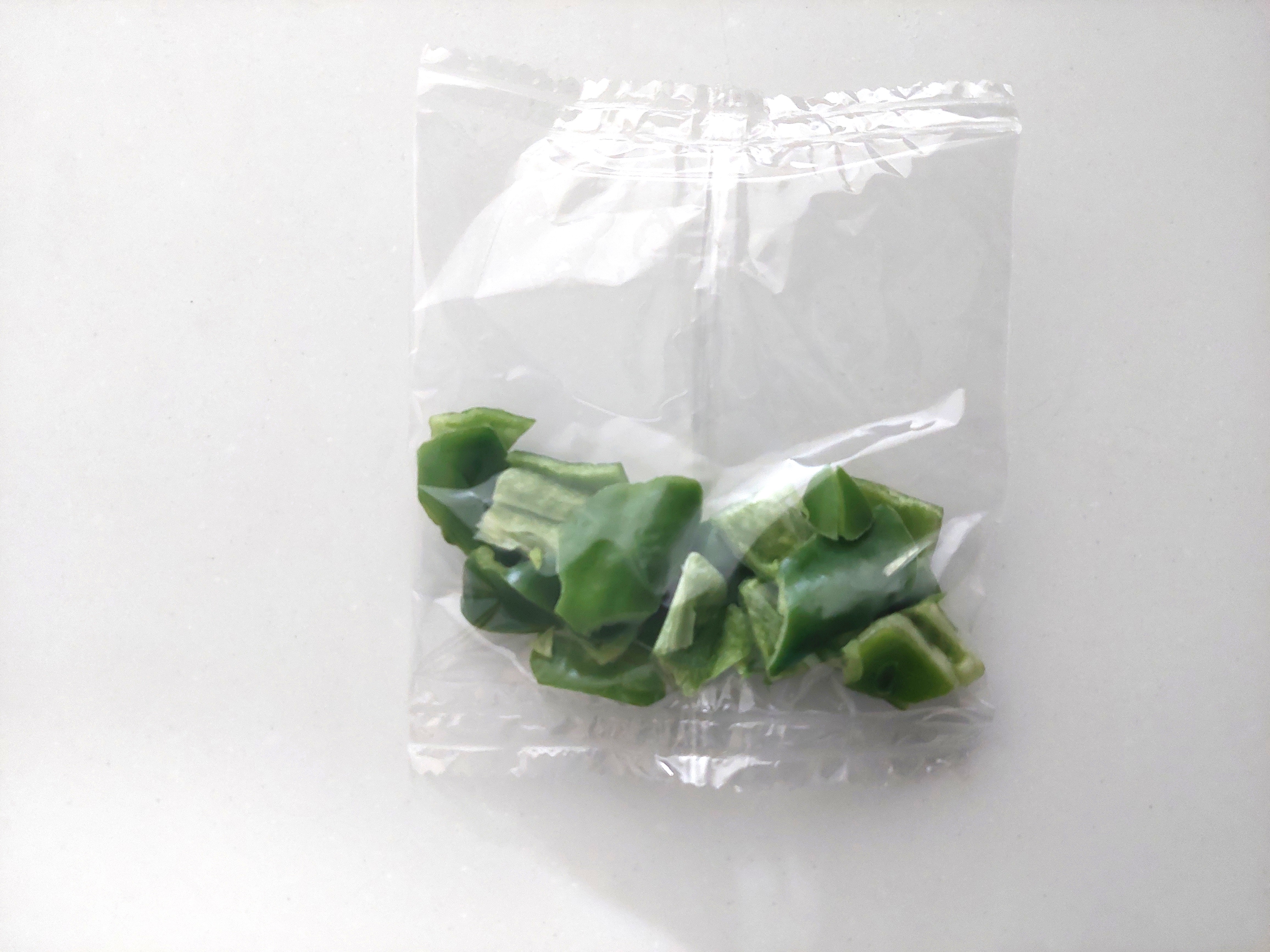パルシステム「産直手羽元と5種野菜のスープカレーセット」ピーマン