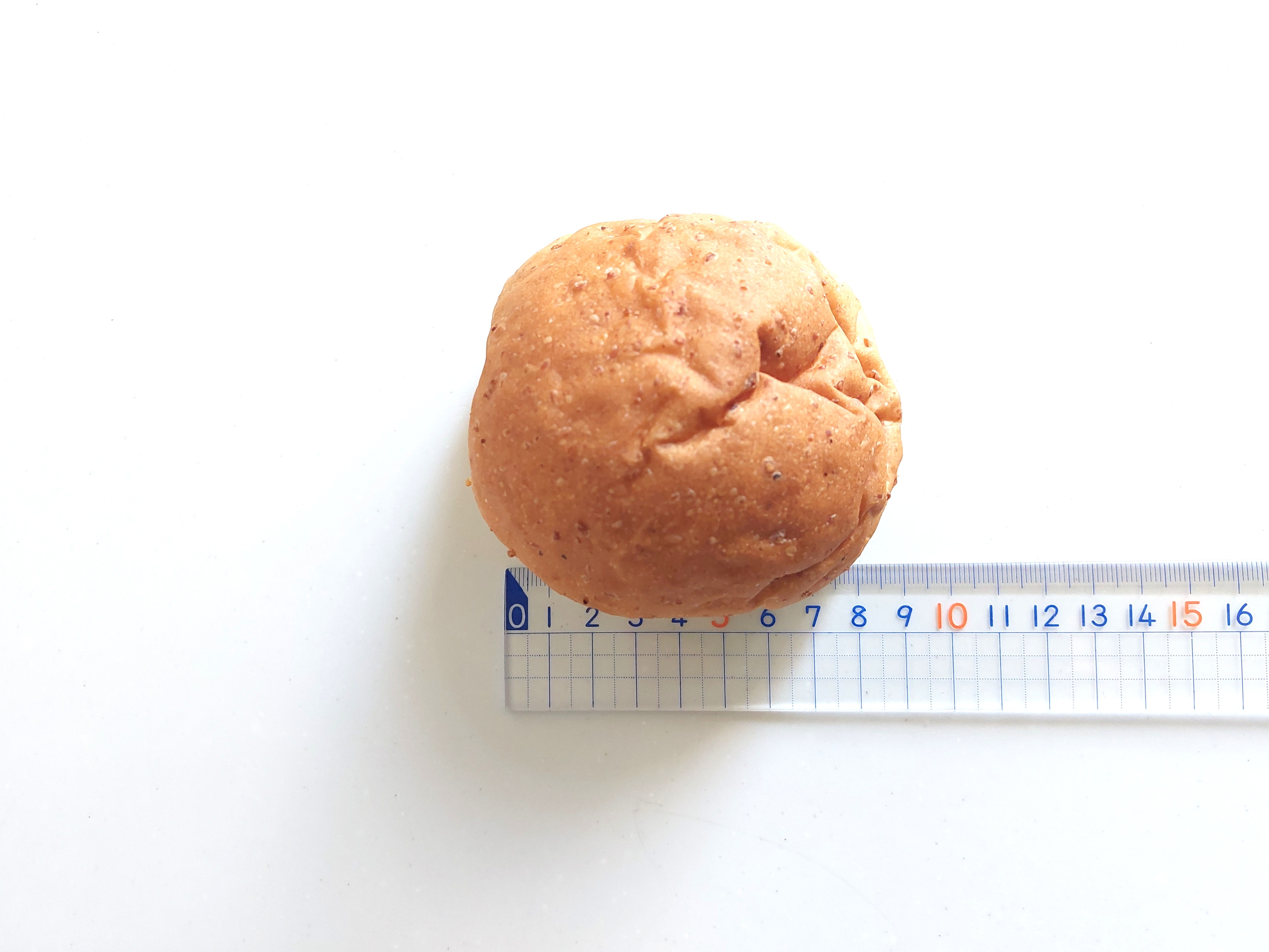 パルシステム「産直小麦のバンズ(全粒粉)」長さを測ってみた