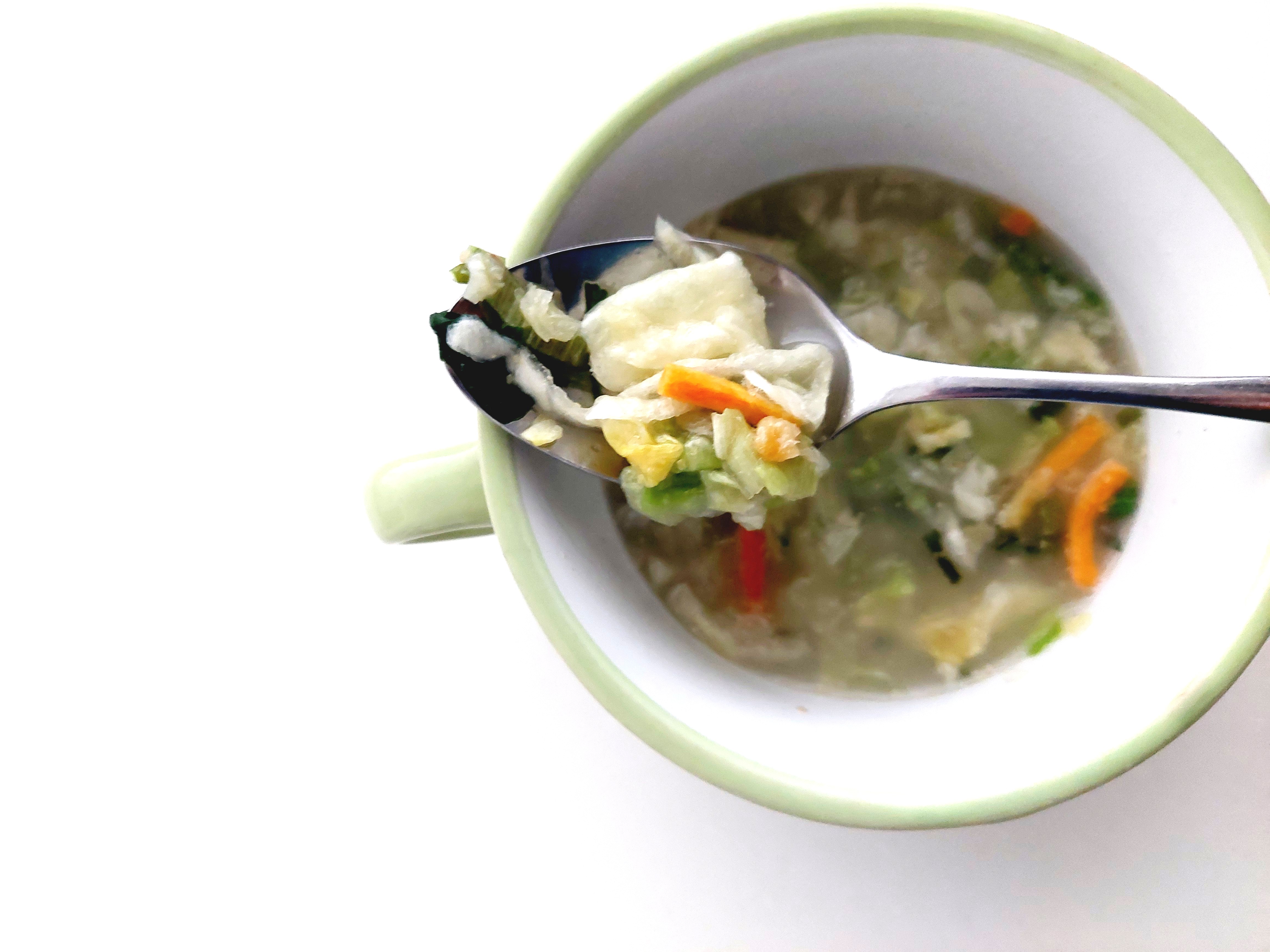 コープ「野菜の美味しいスープ（鶏白湯）」具