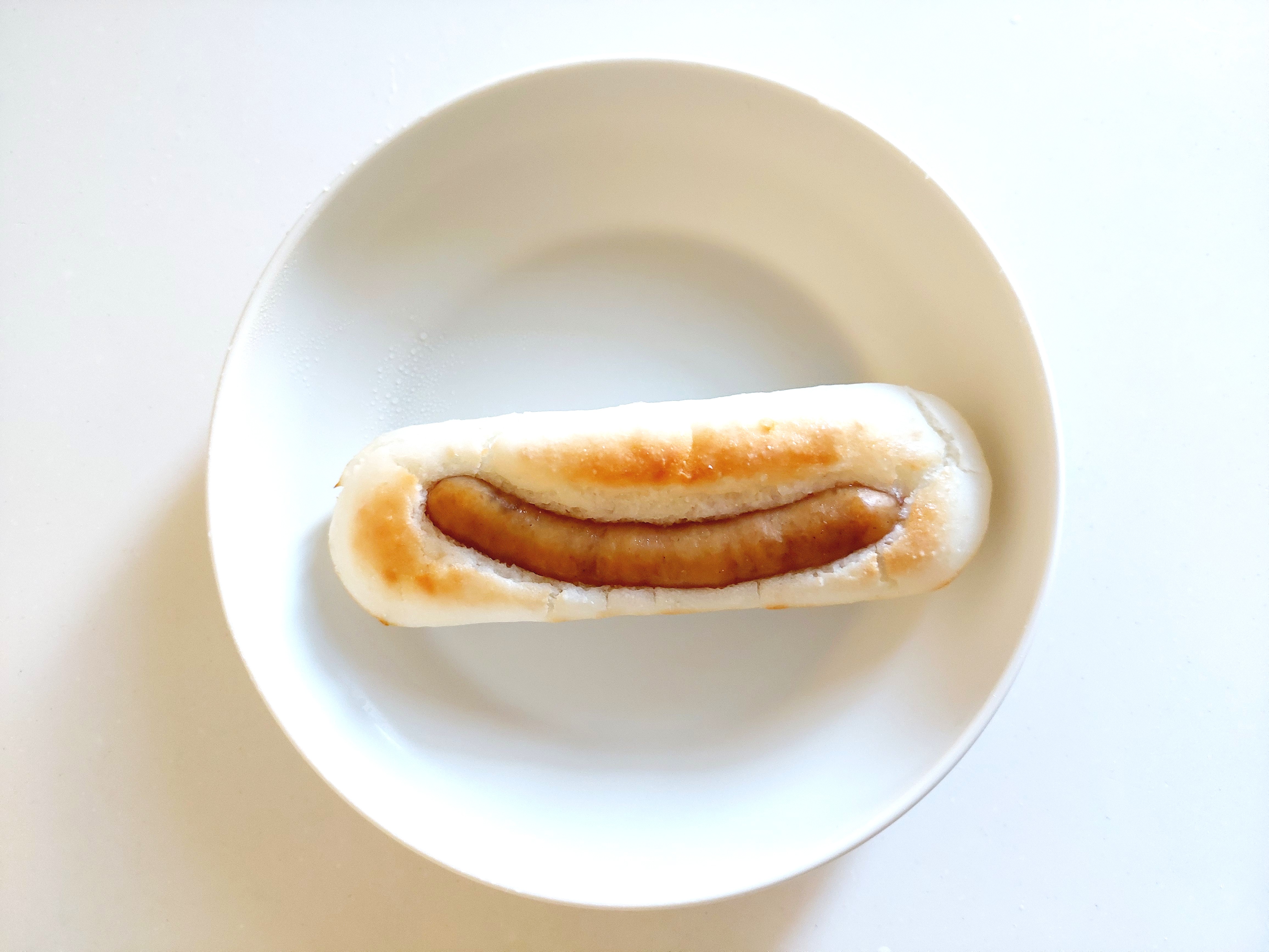 コープ「国産米粉のホットドッグ」電子レンジ加熱完成画像