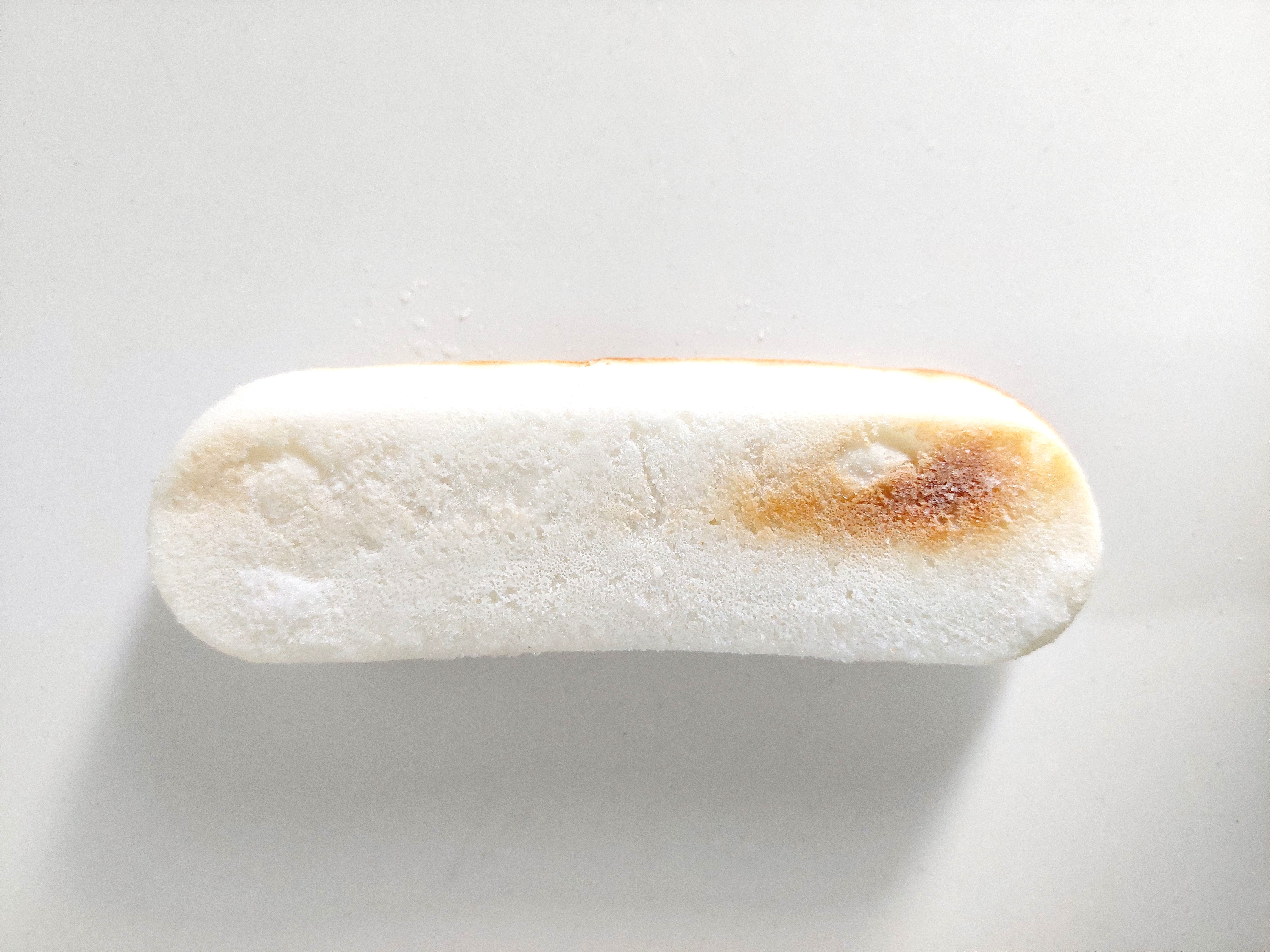 コープ「国産米粉のホットドッグ」裏