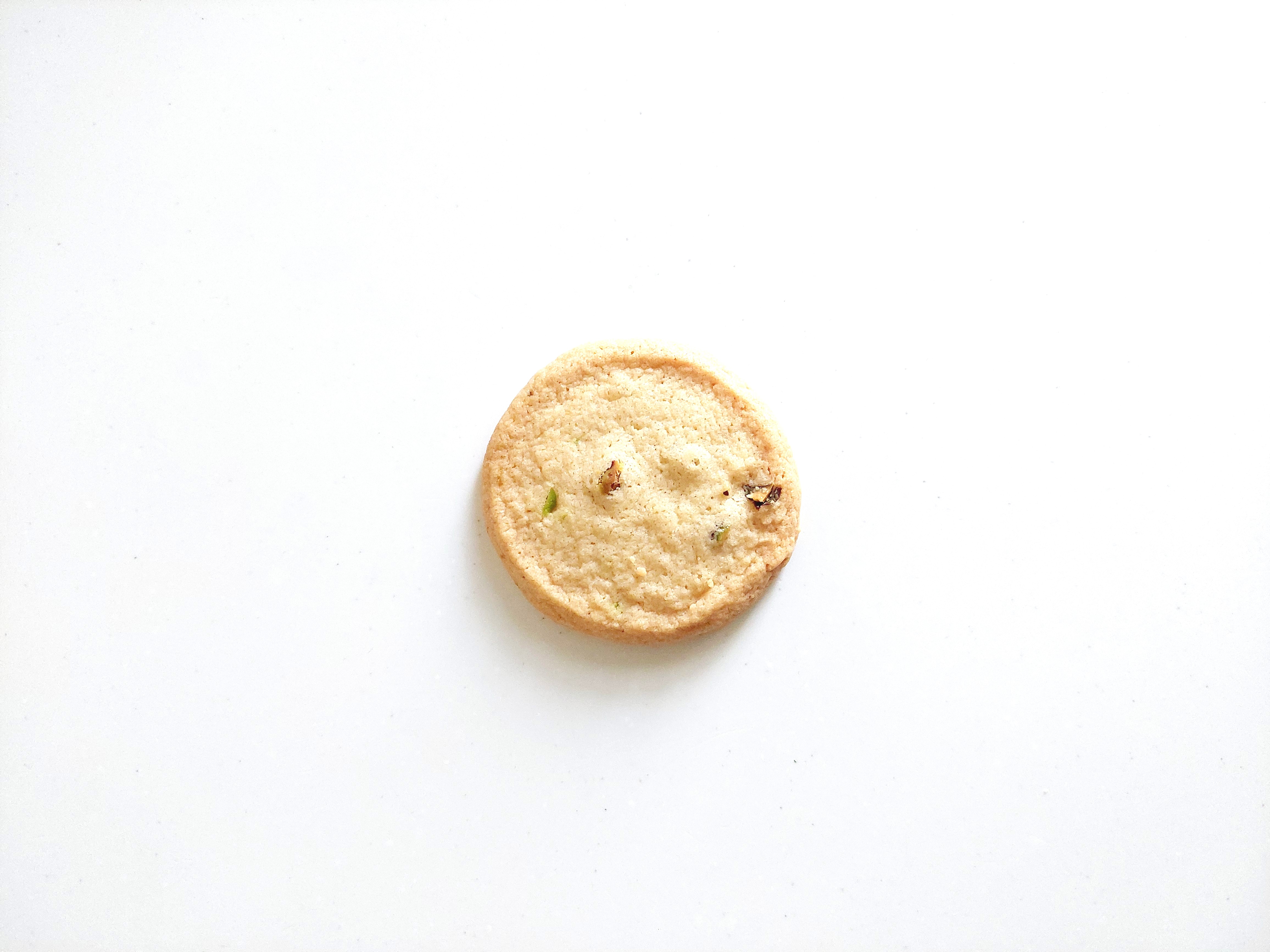 コープ「ピスタチオクッキー」中身