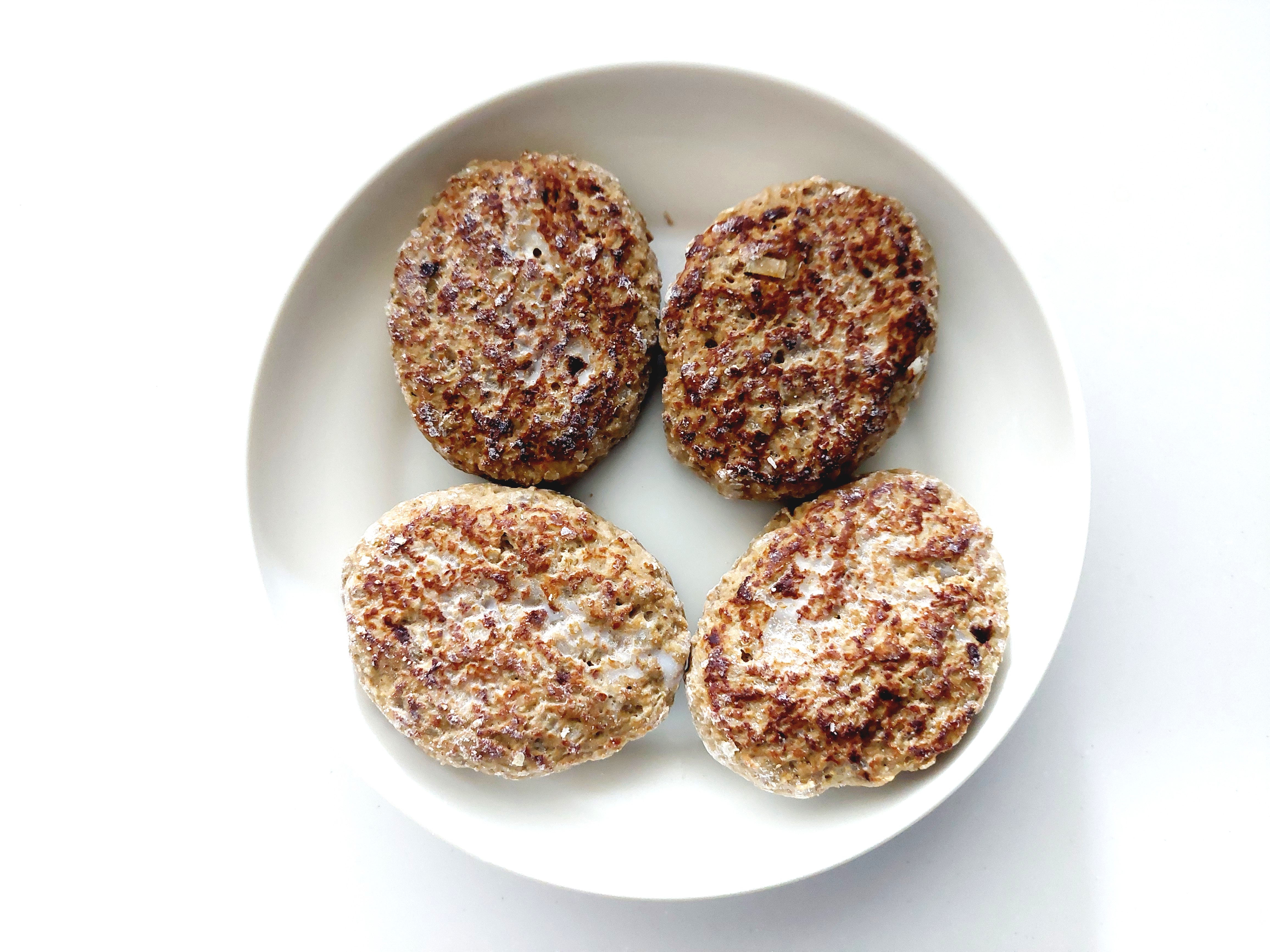 コープ「電子レンジで!肉汁じゅわっとハンバーグ」4個入り