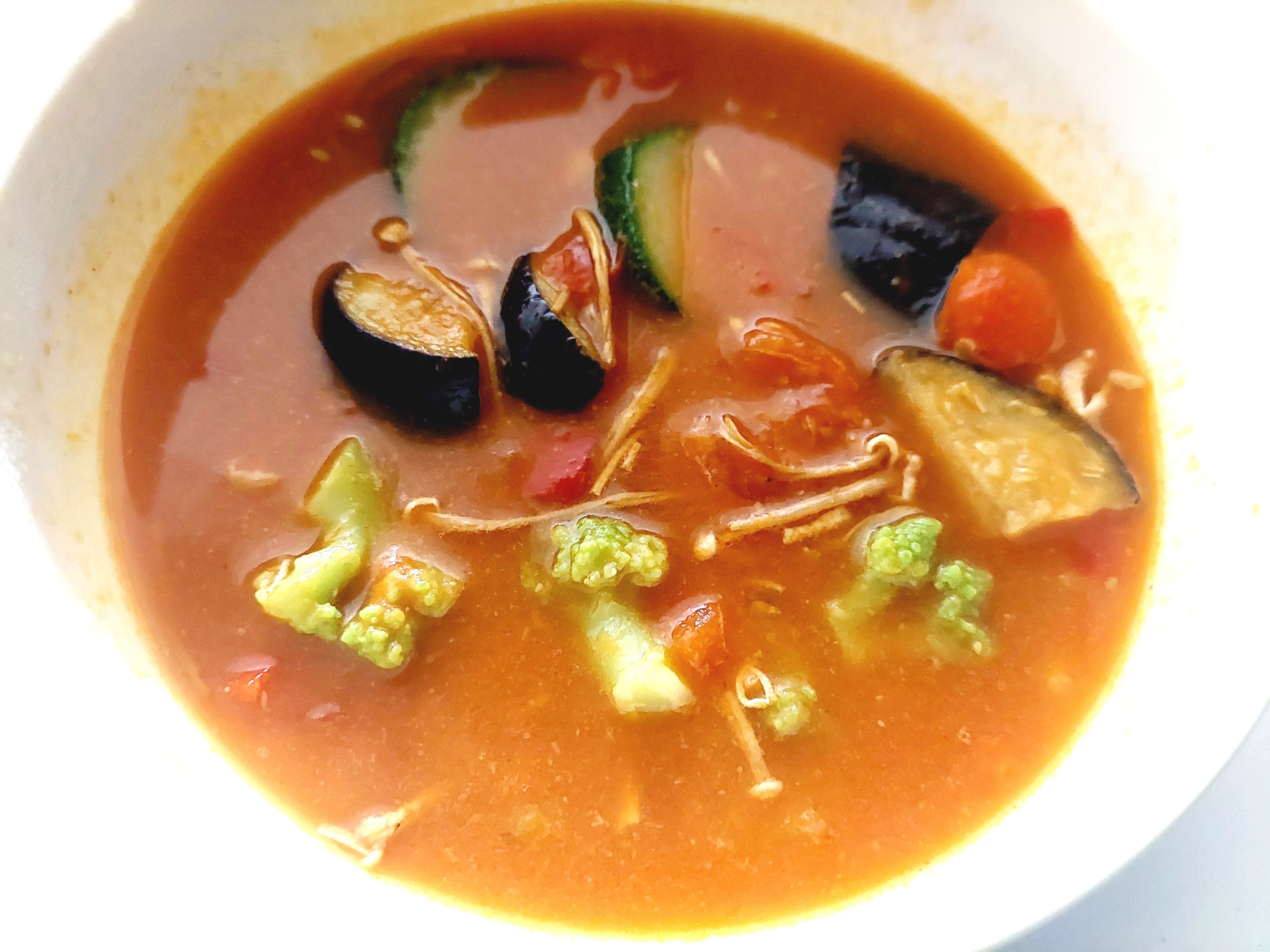 グリーンスプーン「濃厚トマトと野菜がおいしい特製ミネストローネ」スープアップ