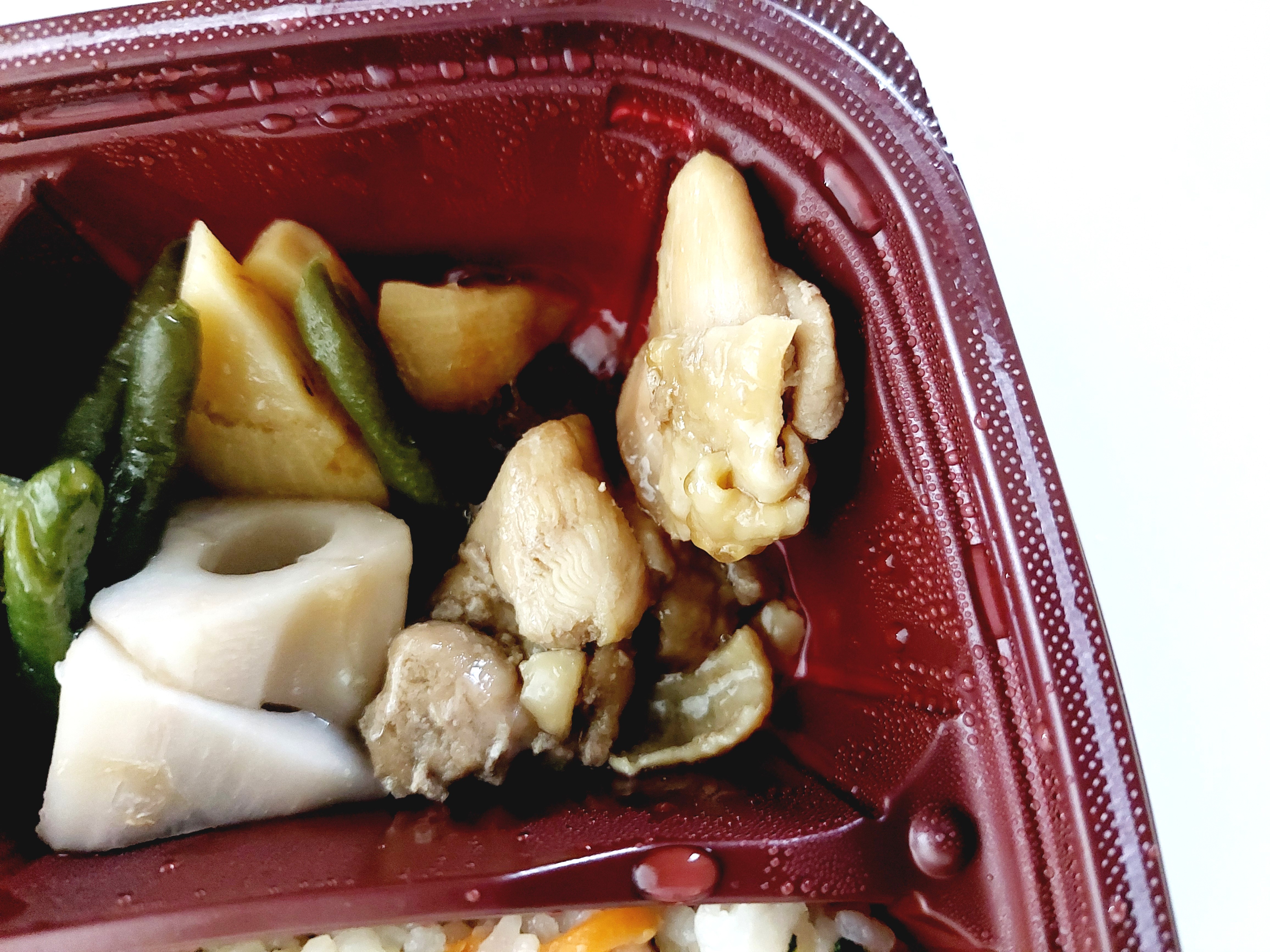 コープ冷凍弁当からだ思いやりご膳「たこめし&鶏肉の甘辛煮セット」鶏肉