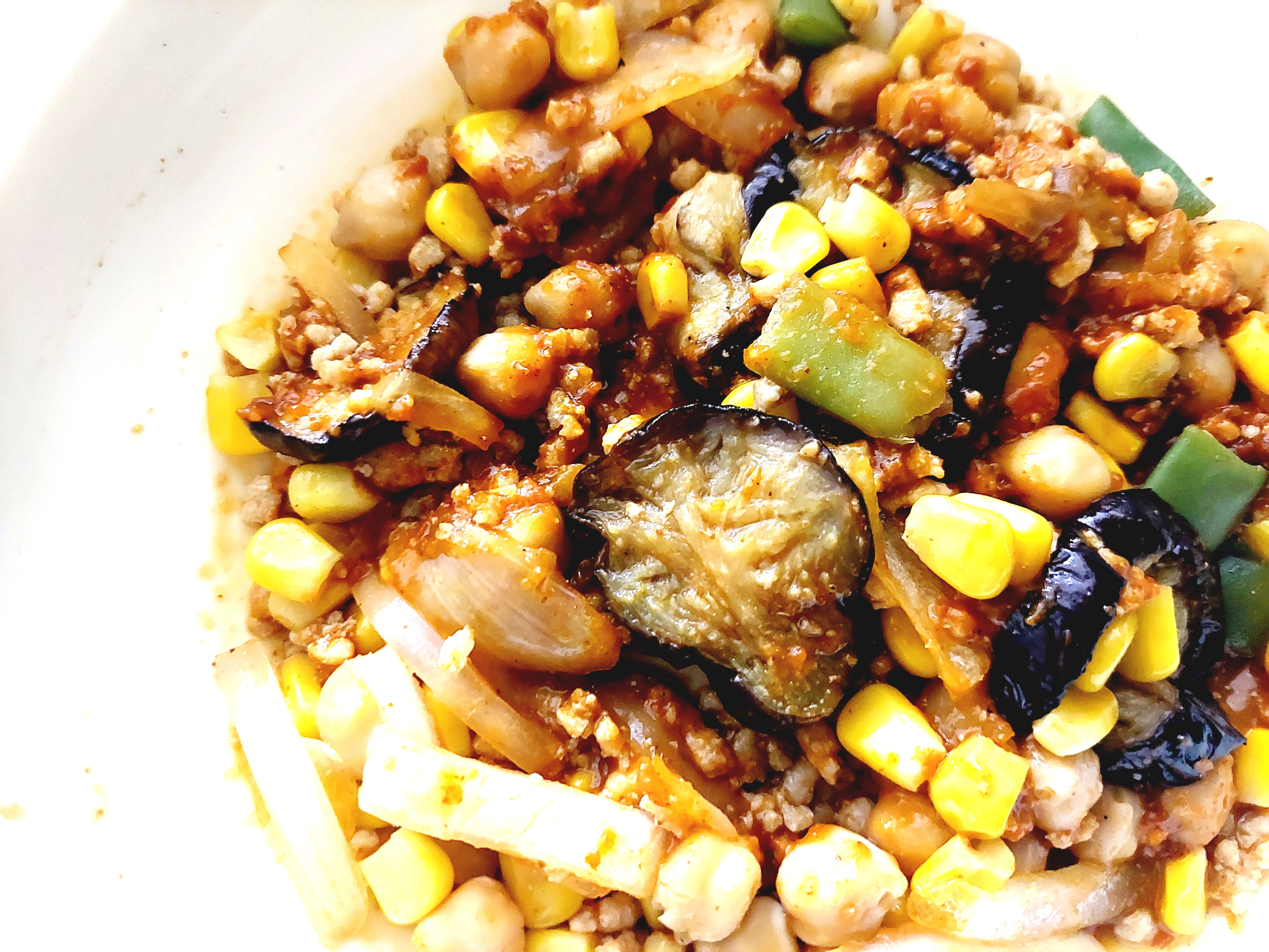 グリーンスプーン「とうもろこしとグリルなすのスパイシーメキシカンタコス」完成アップ2