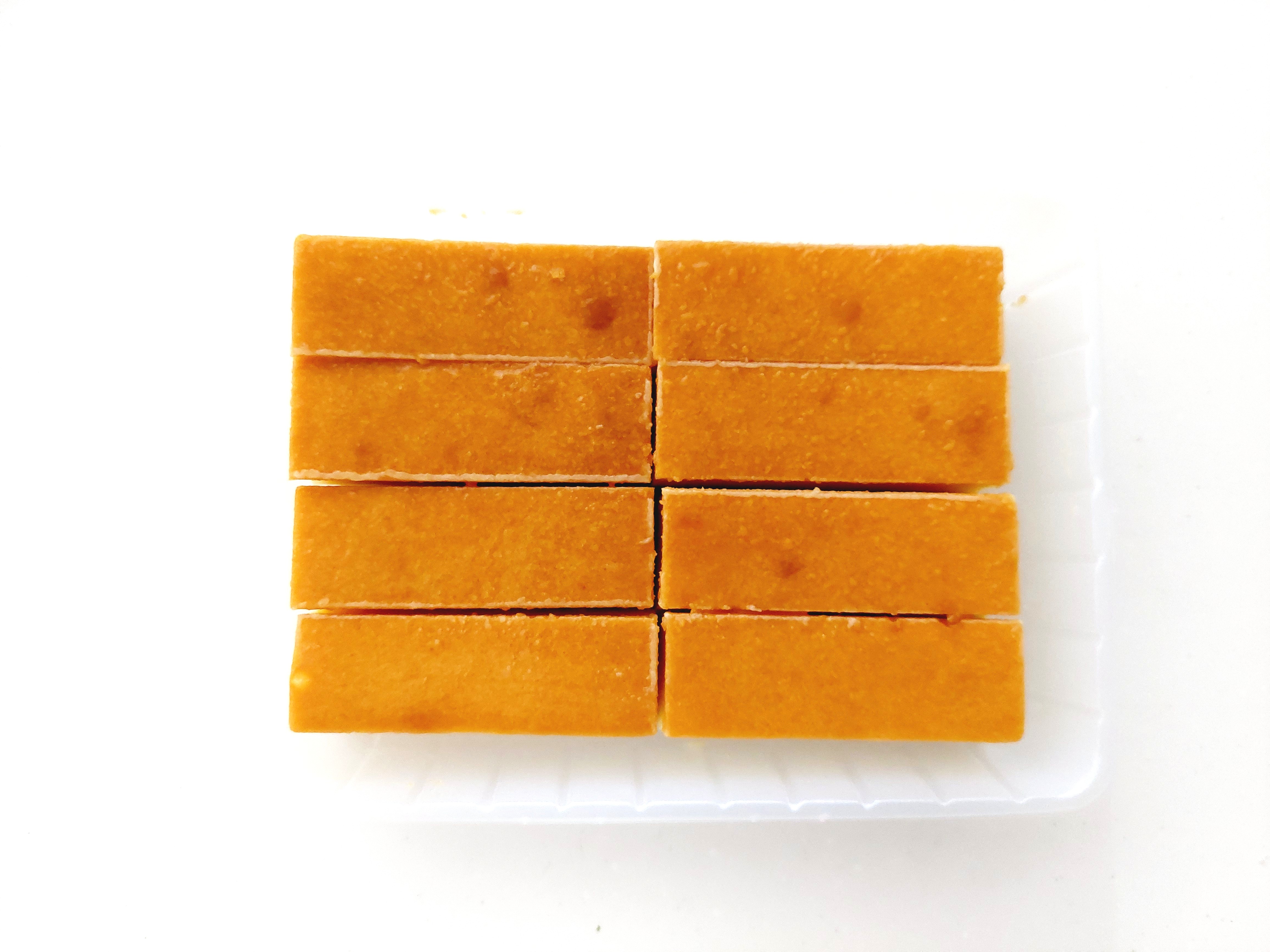 コープ「切れてるベイクドチーズケーキ」中身を全部出してみた