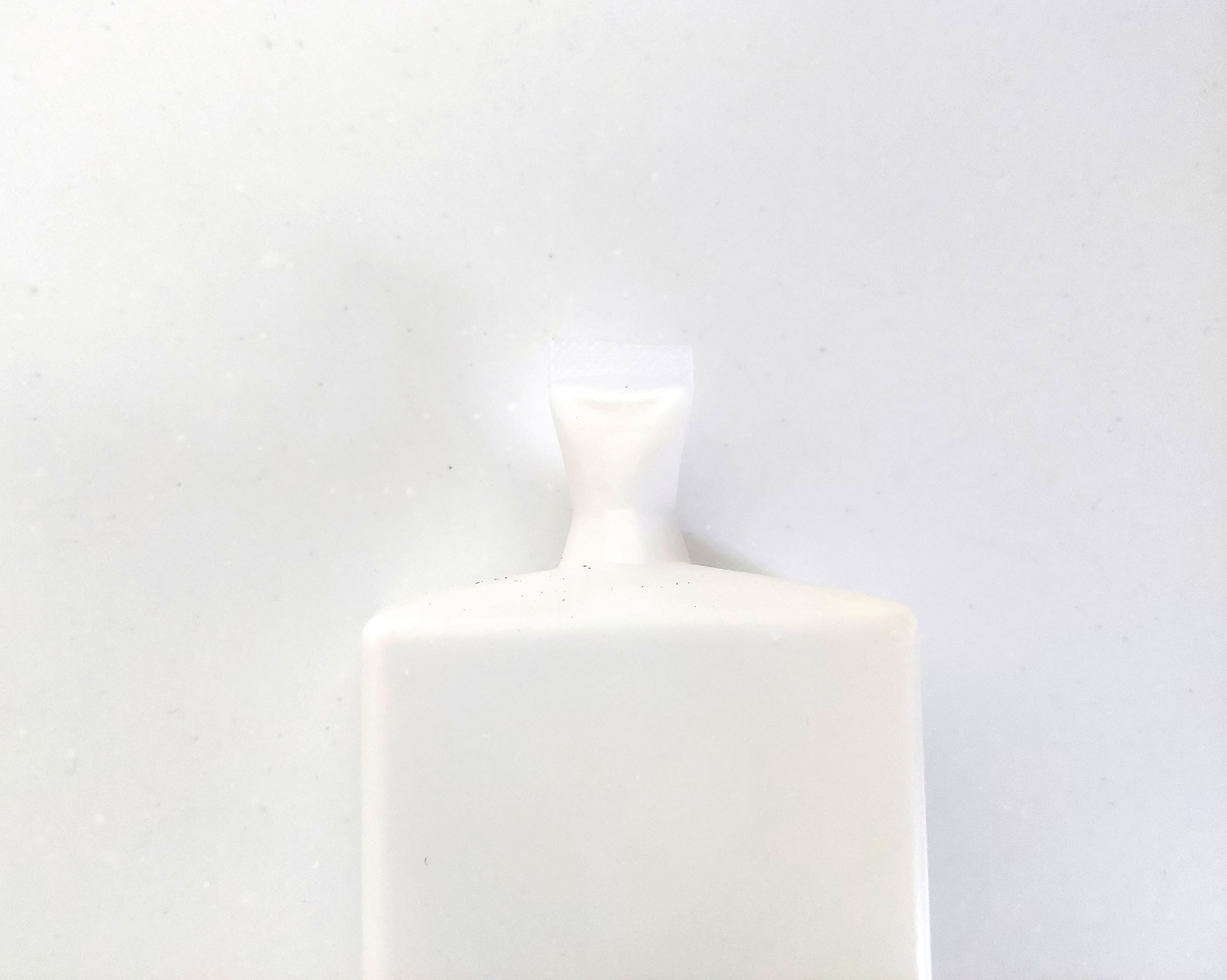 コープ「国産大豆絹ごし豆腐（充填豆腐）」突起物