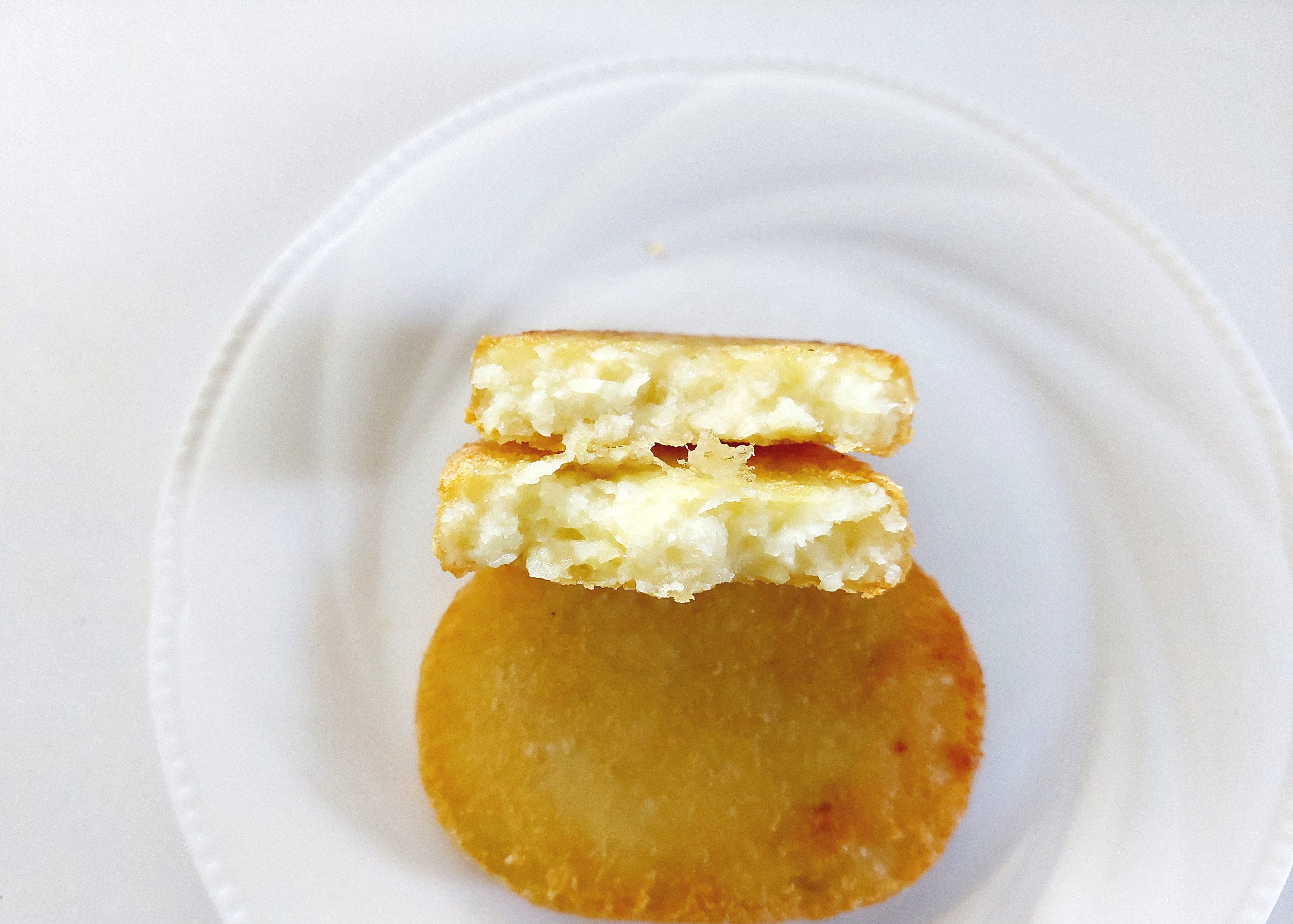 コープ「北海道ハッシュドポテト」半分に割ってみた