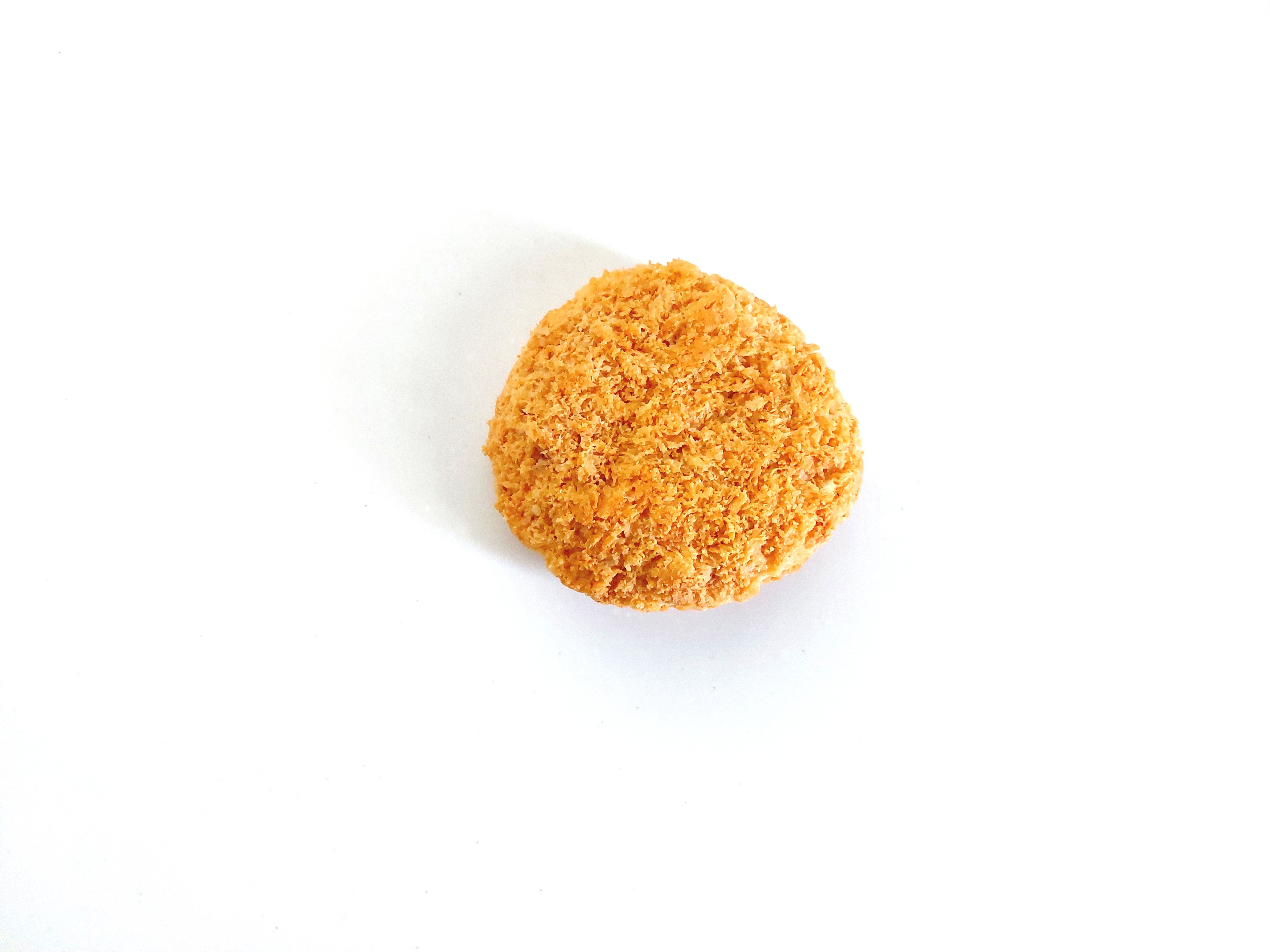 コープ「レンジでタルタルソース入り国産サーモンメンチカツ」凍ったまま