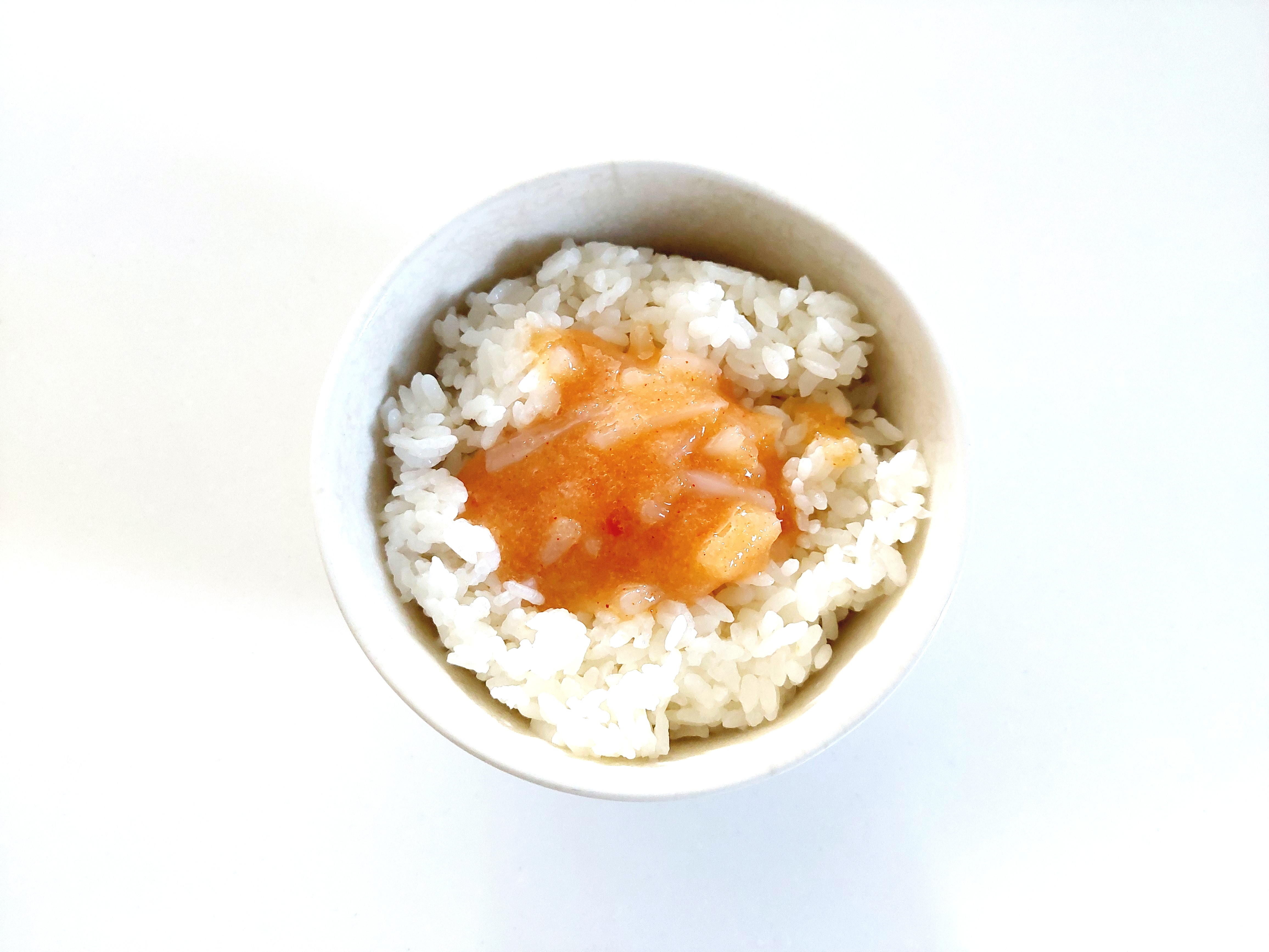 コープ「ピリッとうまい！いか明太」ご飯の上の乗せてみた