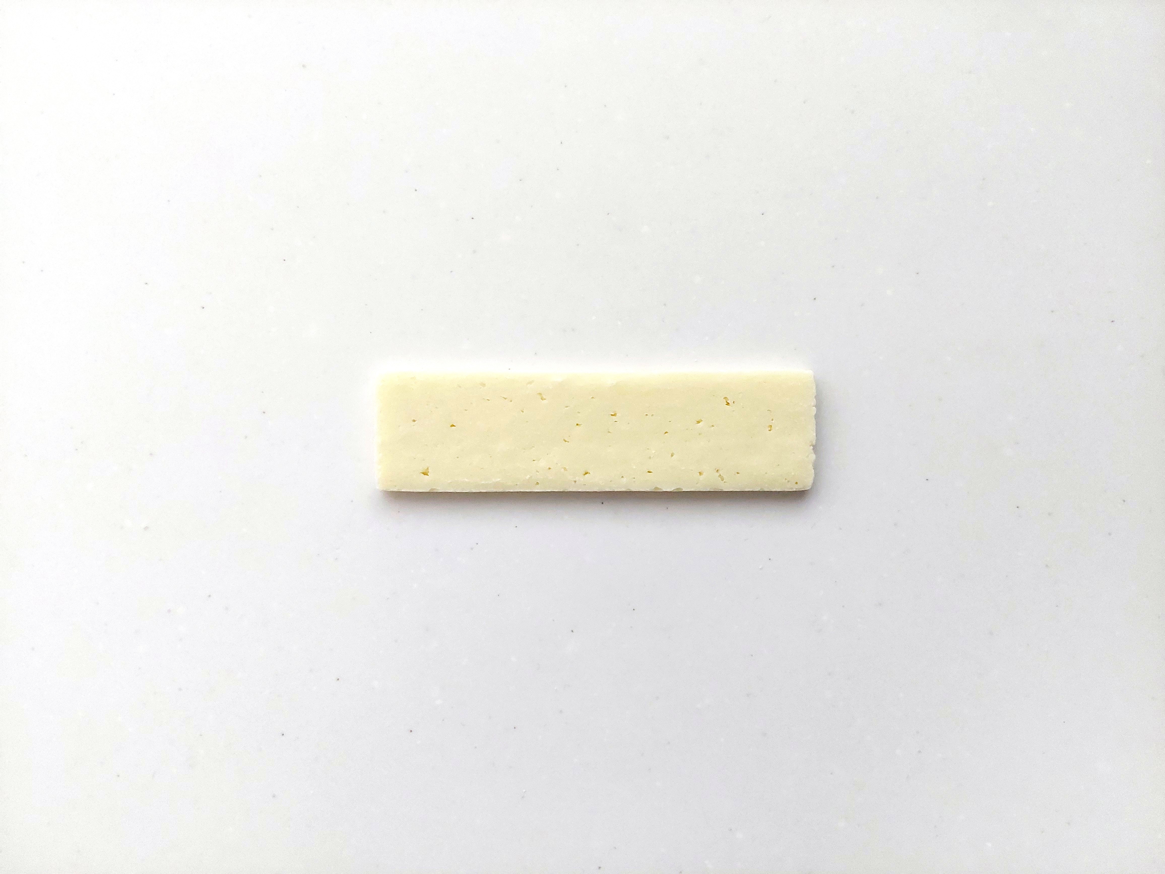 コープ「ミルクケーキ」1本中身