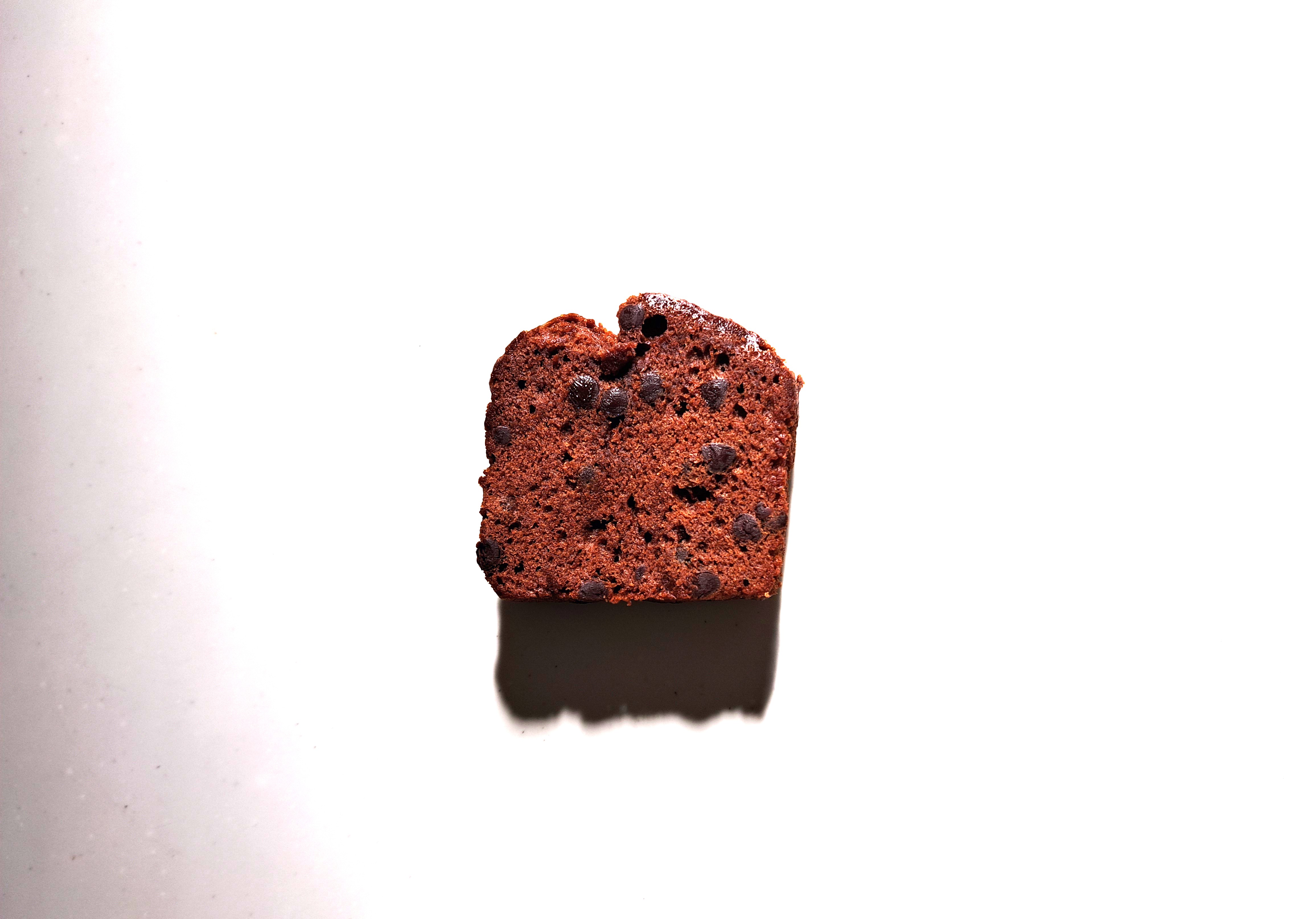 コープ「カカオを味わう濃厚チョコレートケーキ」中身